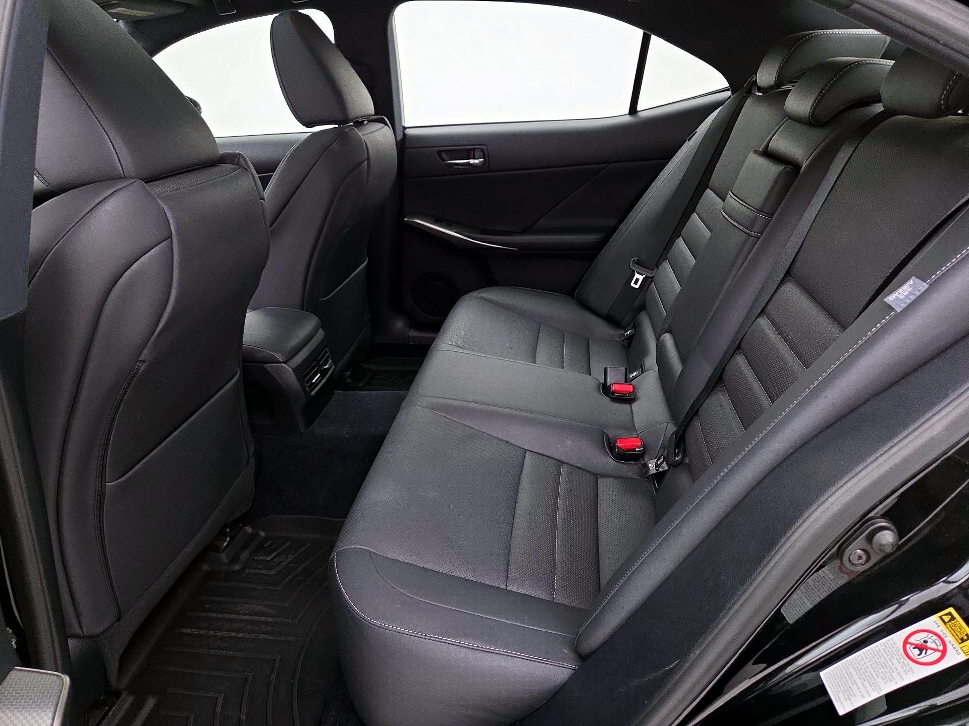 Thumbnail: 2014 Lexus IS - 19