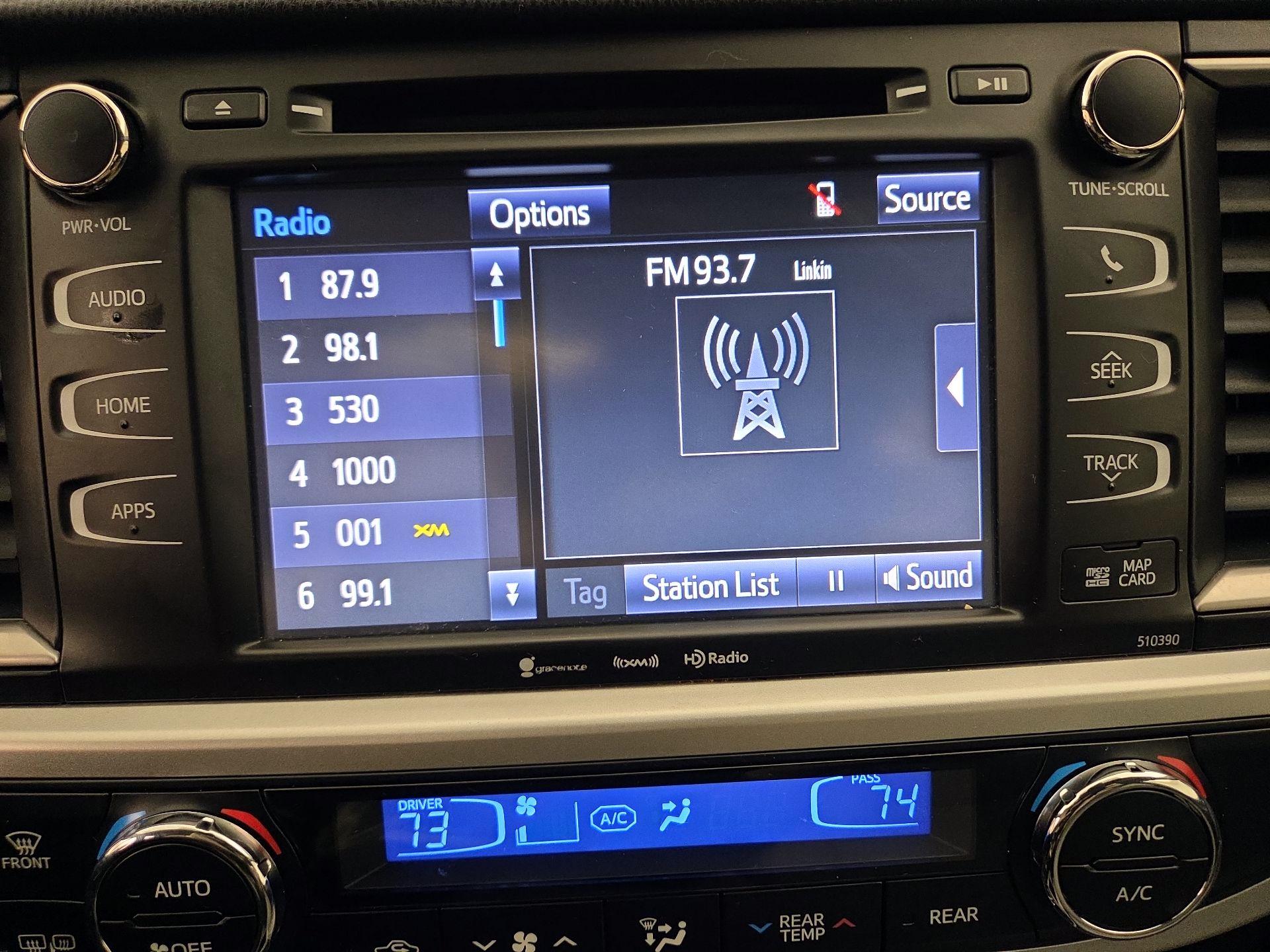 Thumbnail: 2019 Toyota Highlander - 16