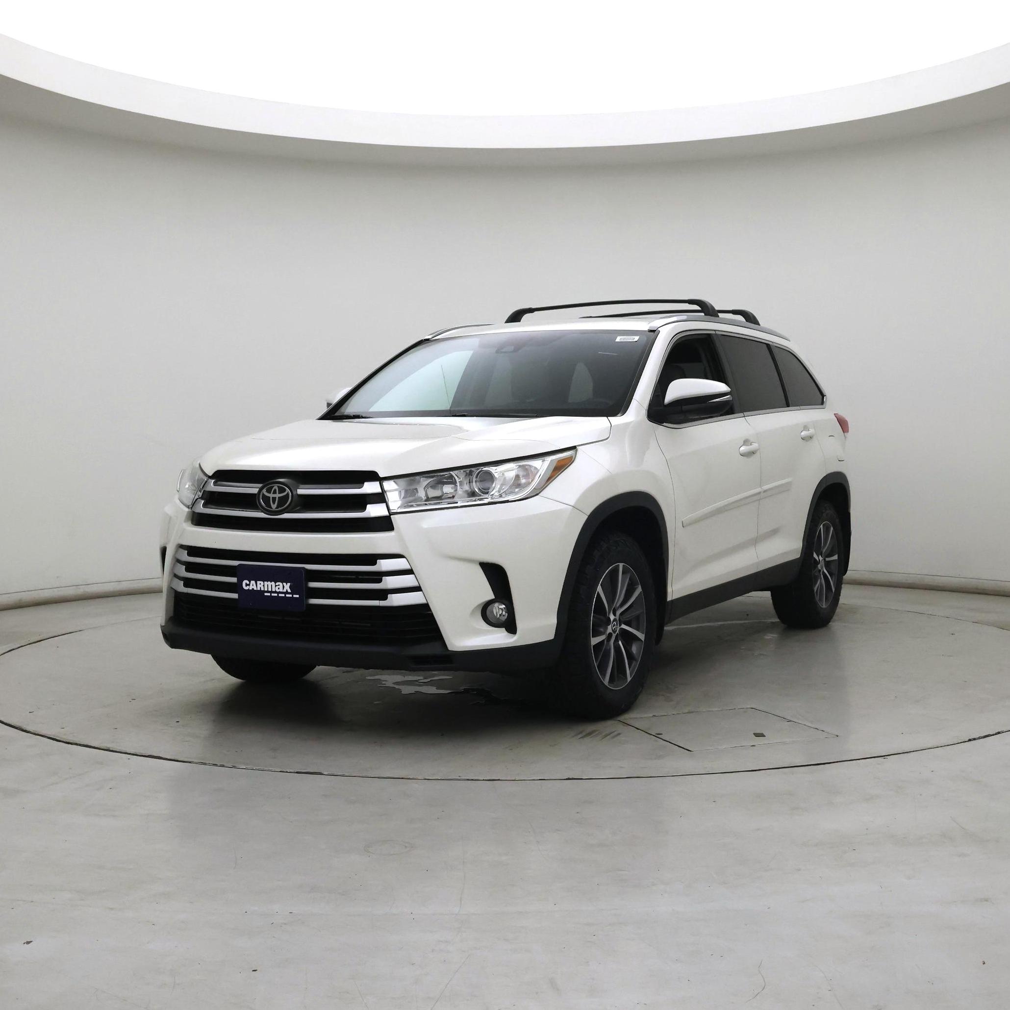 Thumbnail: 2019 Toyota Highlander - 4