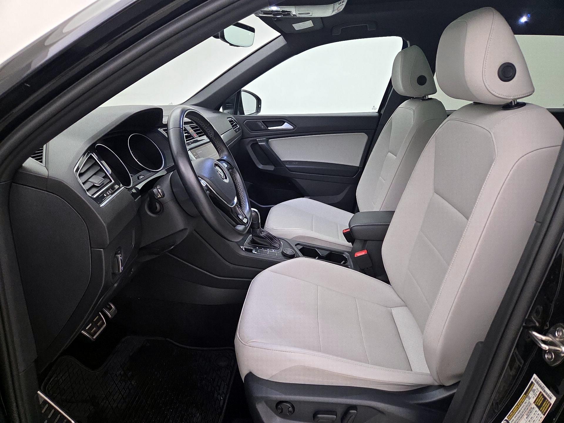 Thumbnail: 2021 Volkswagen Tiguan - 11