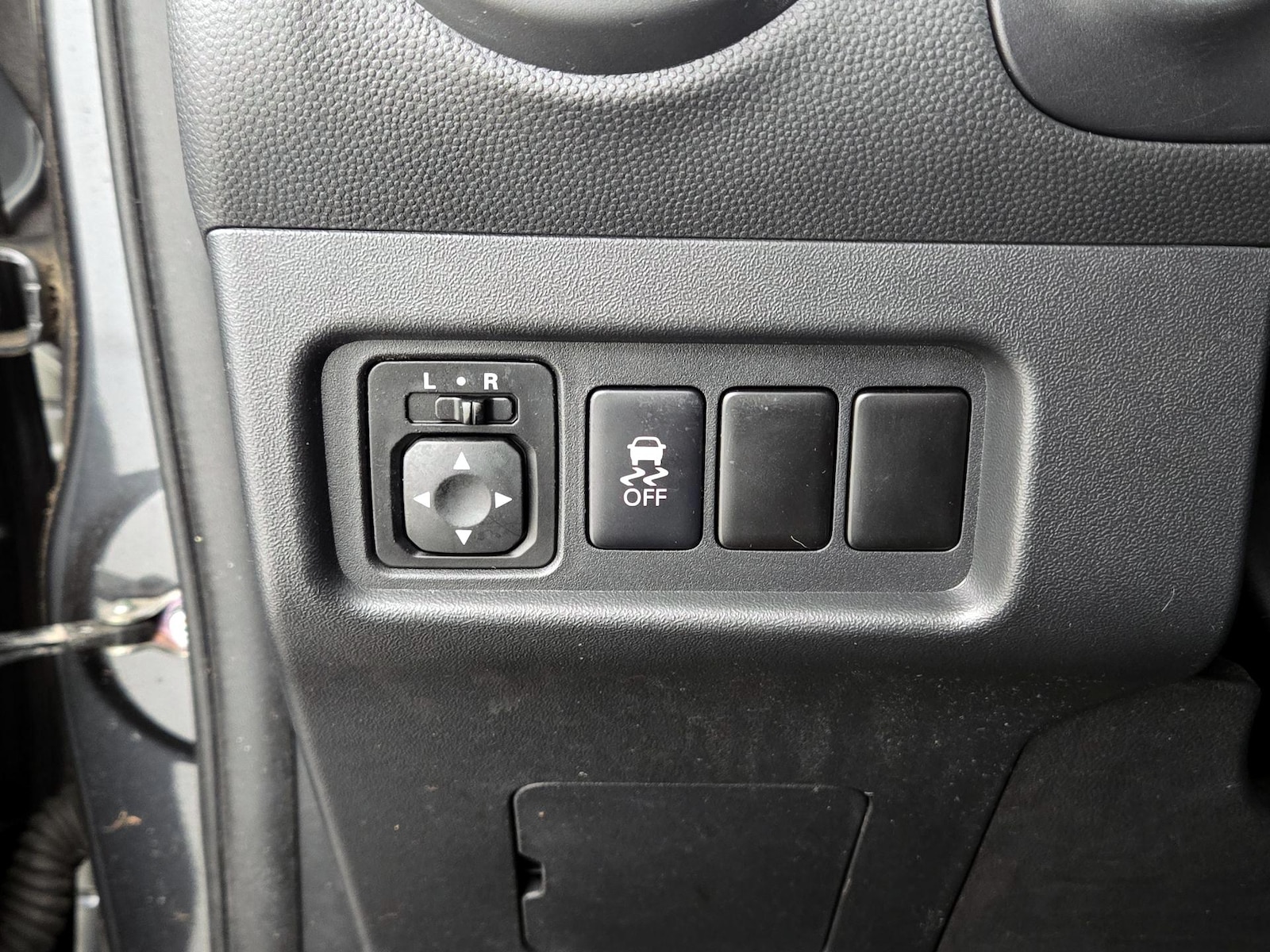 2015 Mitsubishi Mirage ES - Photo 14