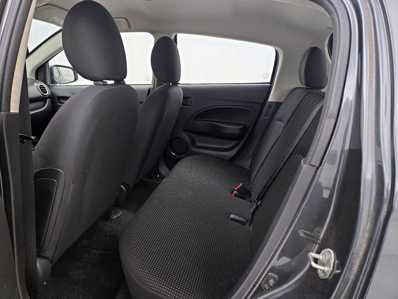 2015 Mitsubishi Mirage ES - Photo 18