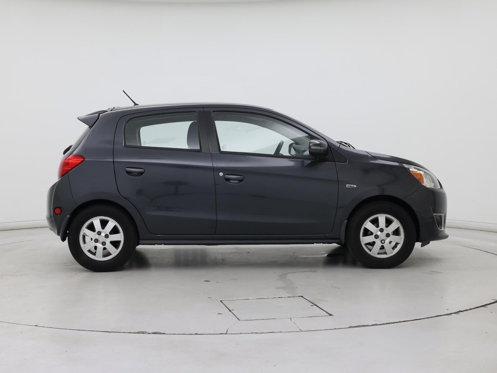 2015 Mitsubishi Mirage ES - Photo 8