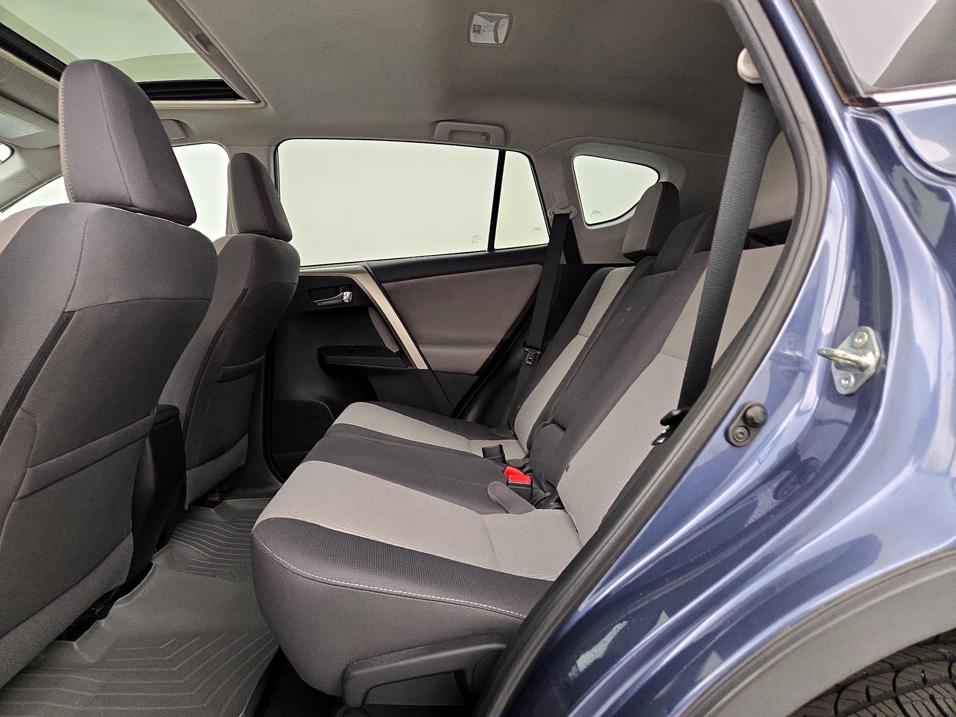 Thumbnail: 2014 Toyota RAV4 - 19