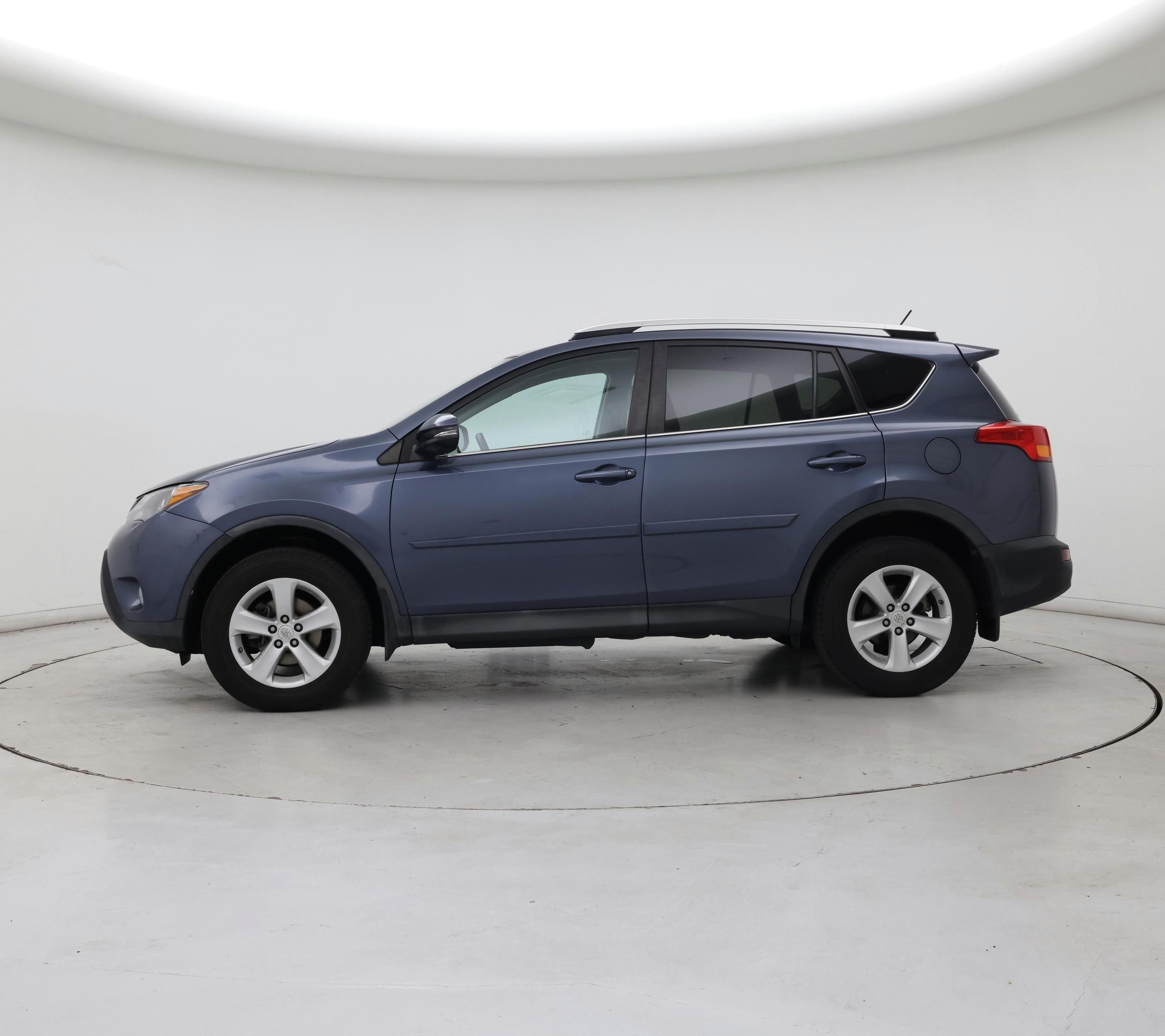 Thumbnail: 2014 Toyota RAV4 - 3