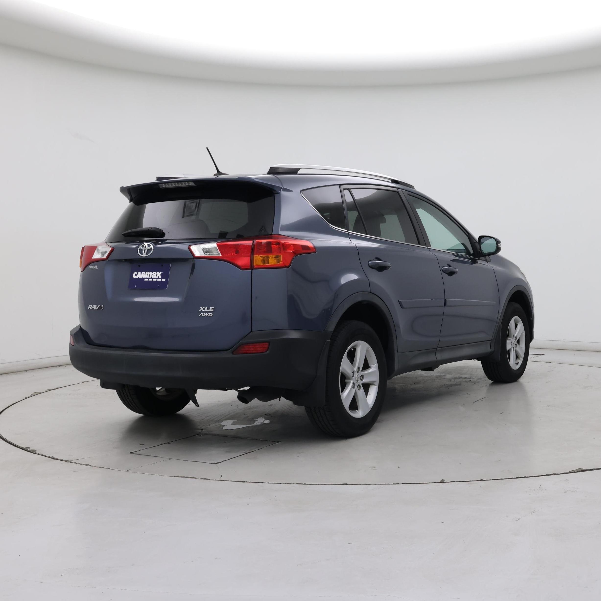 Thumbnail: 2014 Toyota RAV4 - 8