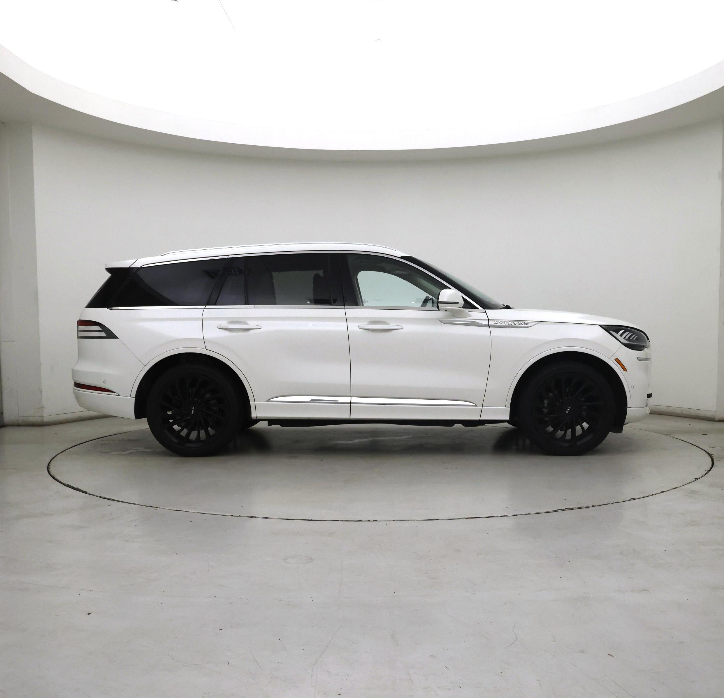 Thumbnail: 2021 Lincoln Aviator - 7