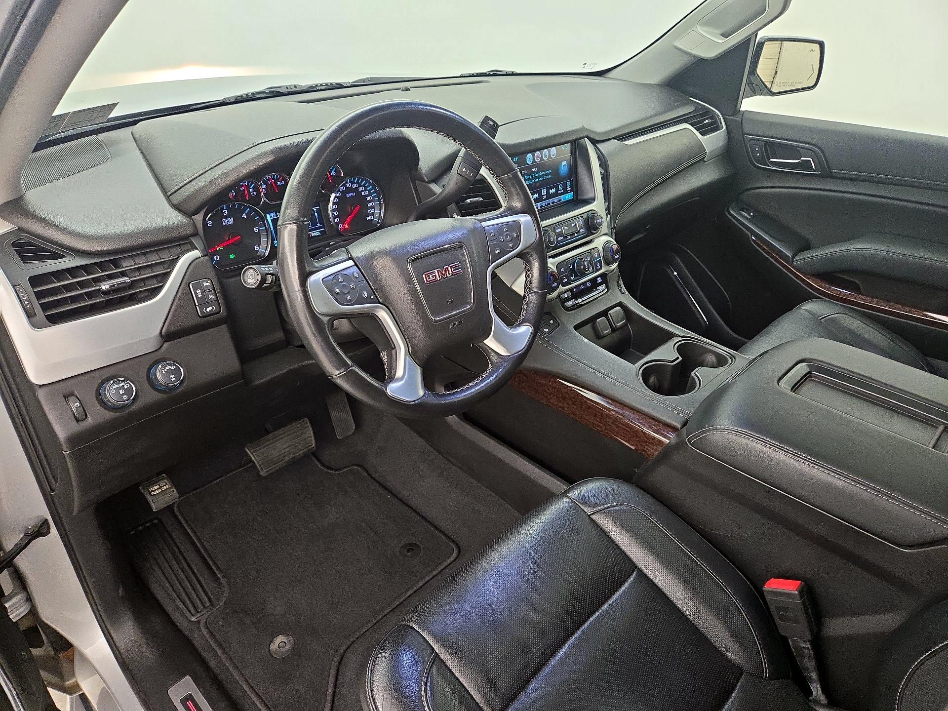 Thumbnail: 2019 GMC Yukon XL - 11