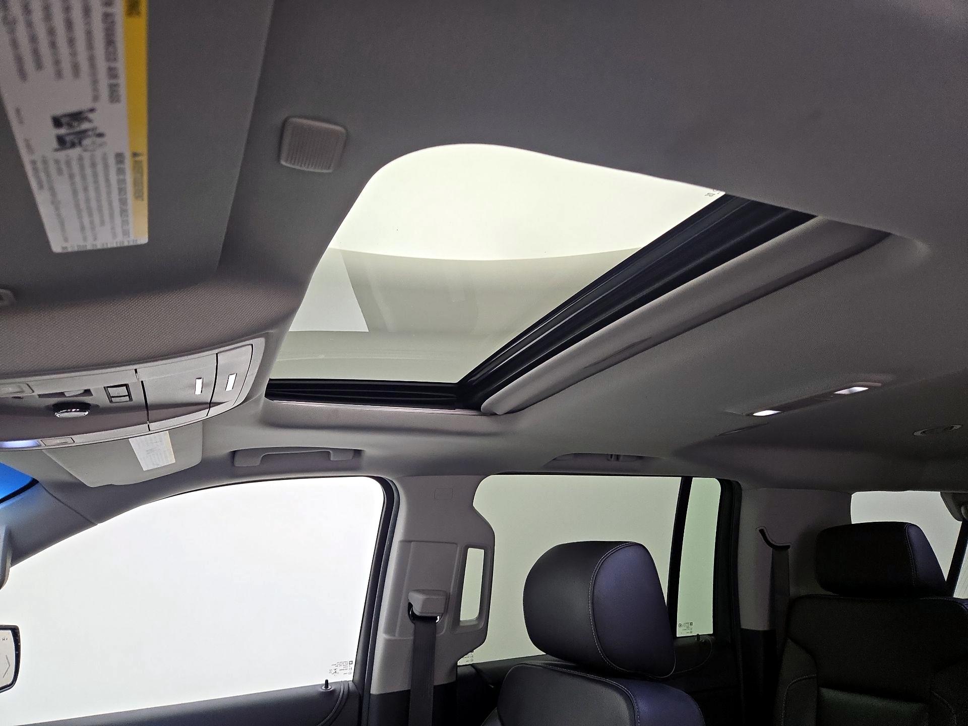 Thumbnail: 2019 GMC Yukon XL - 20