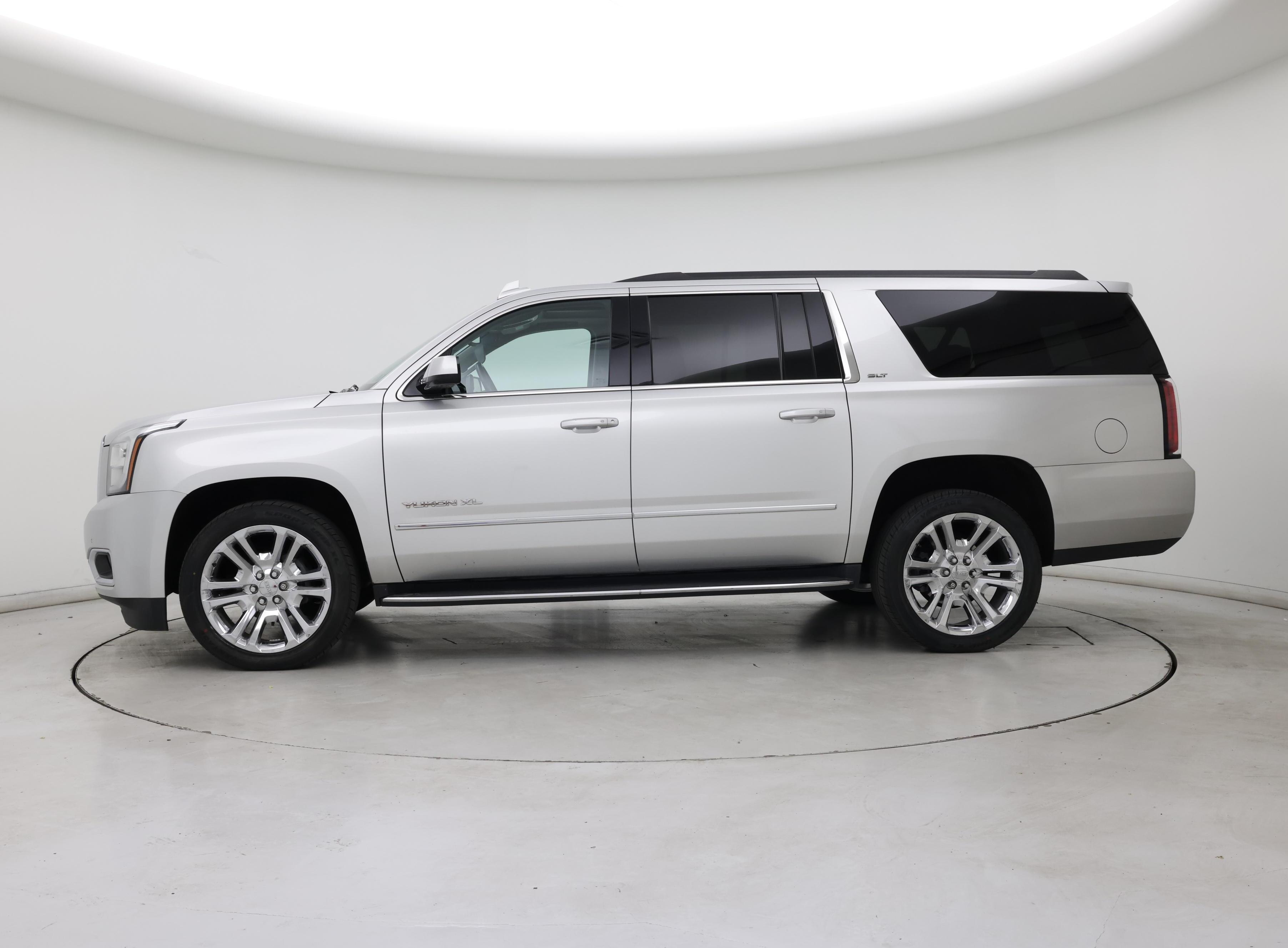 Thumbnail: 2019 GMC Yukon XL - 3