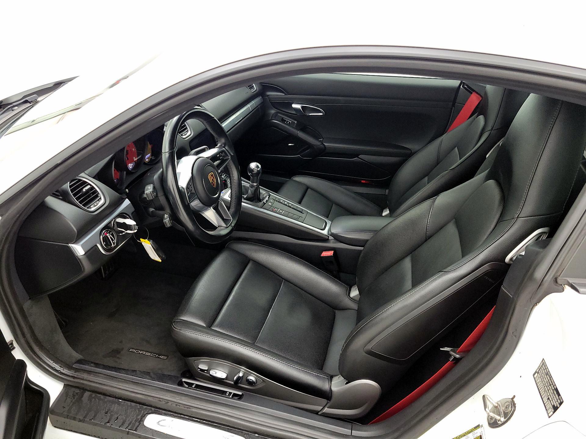 Thumbnail: 2019 Porsche 718 Cayman - 11