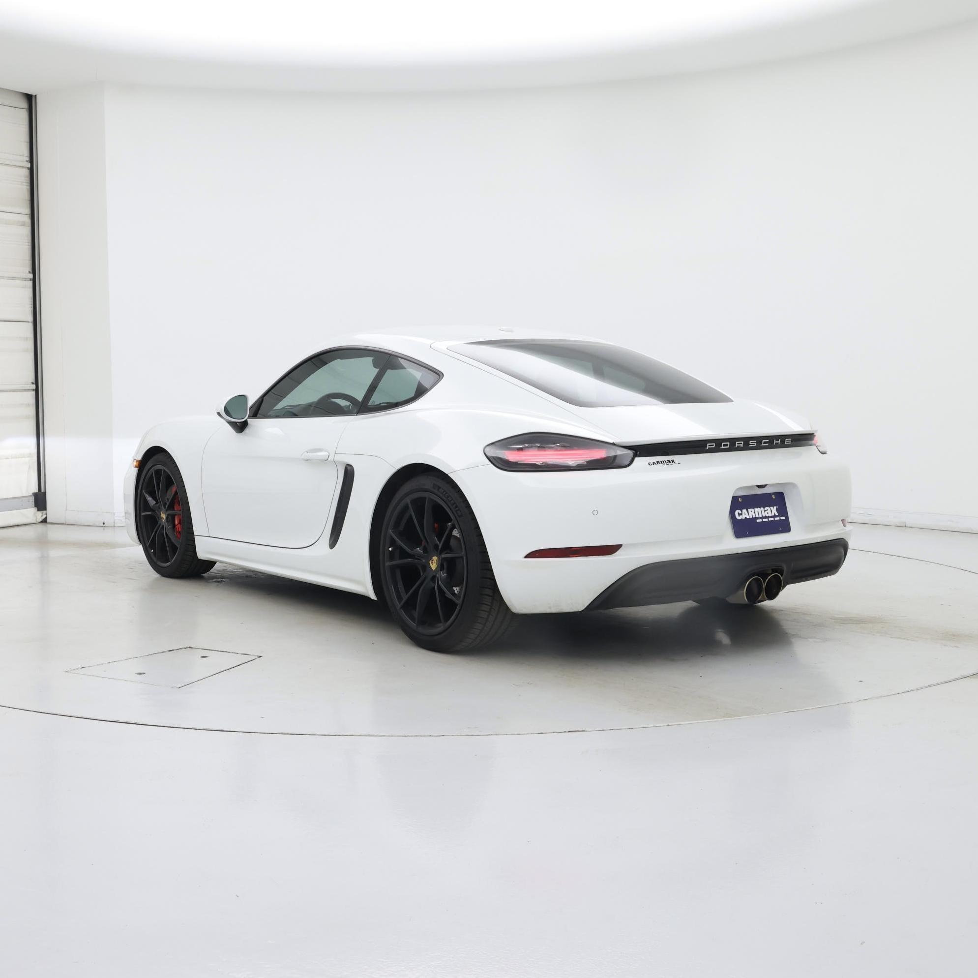 Thumbnail: 2019 Porsche 718 Cayman - 2
