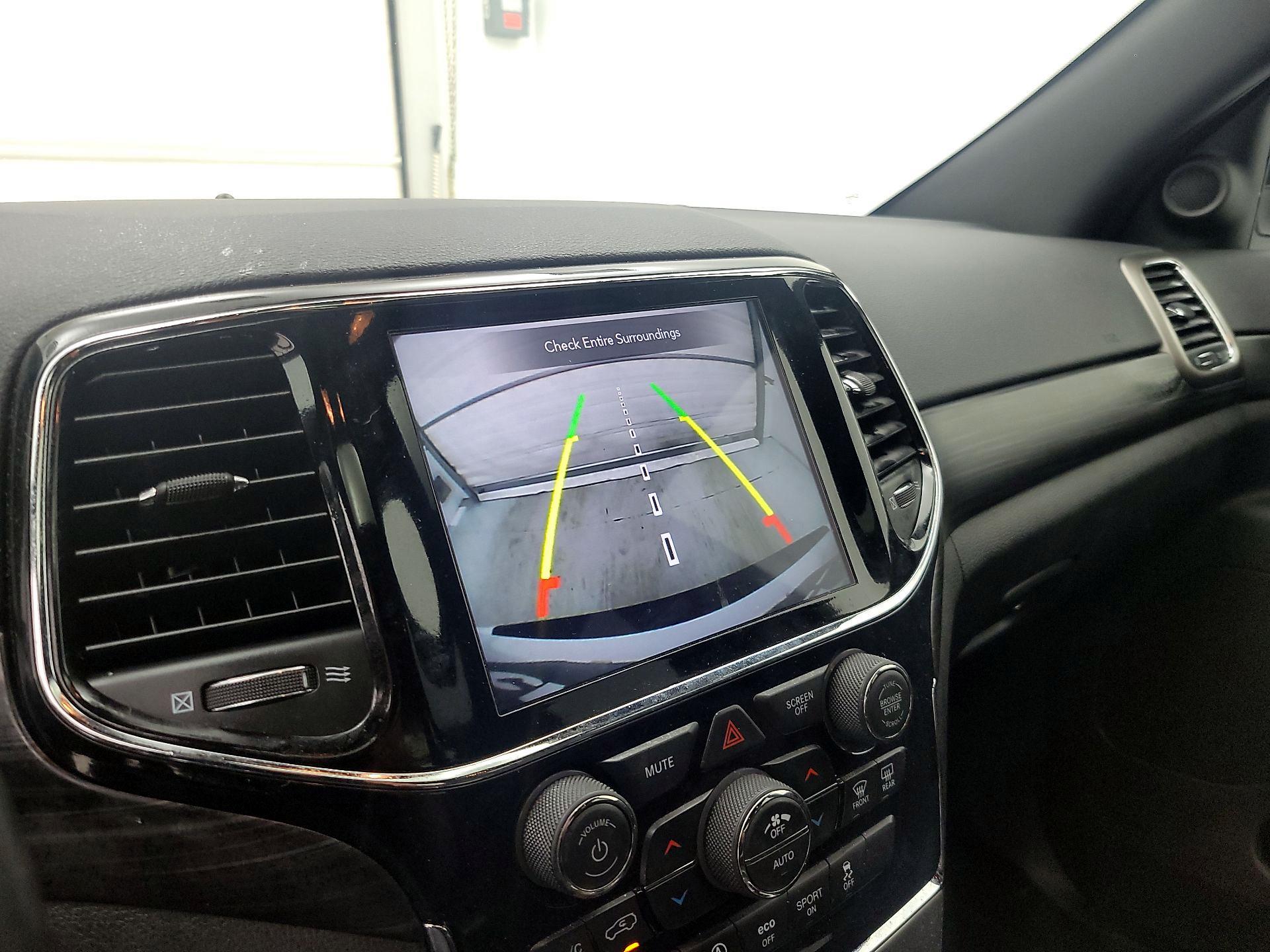 Thumbnail: 2020 Jeep Grand Cherokee - 13