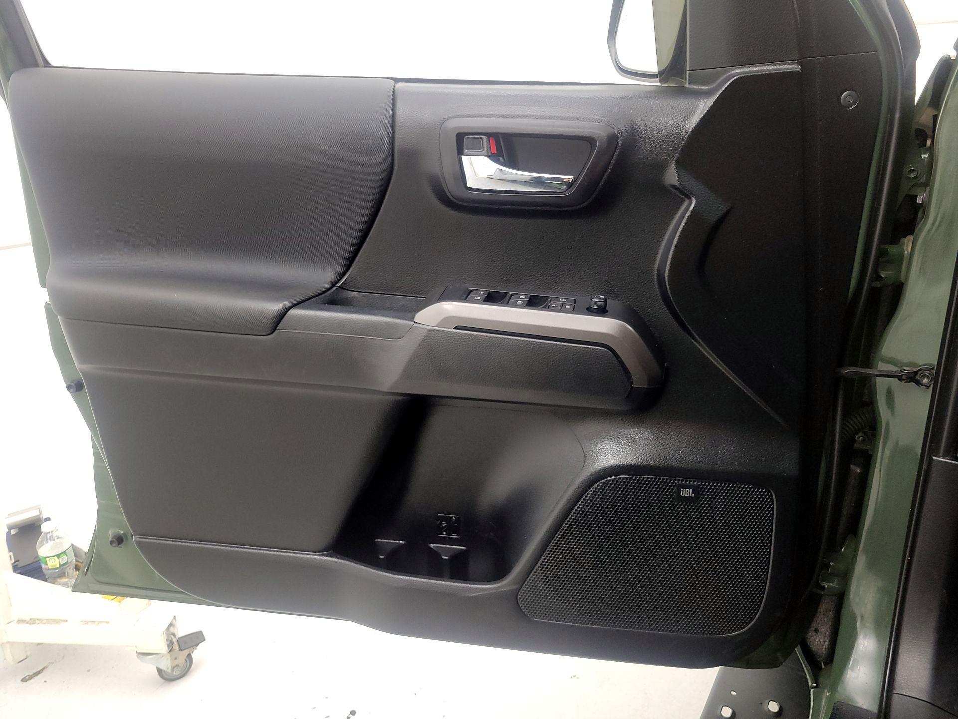 Thumbnail: 2022 Toyota Tacoma - 12