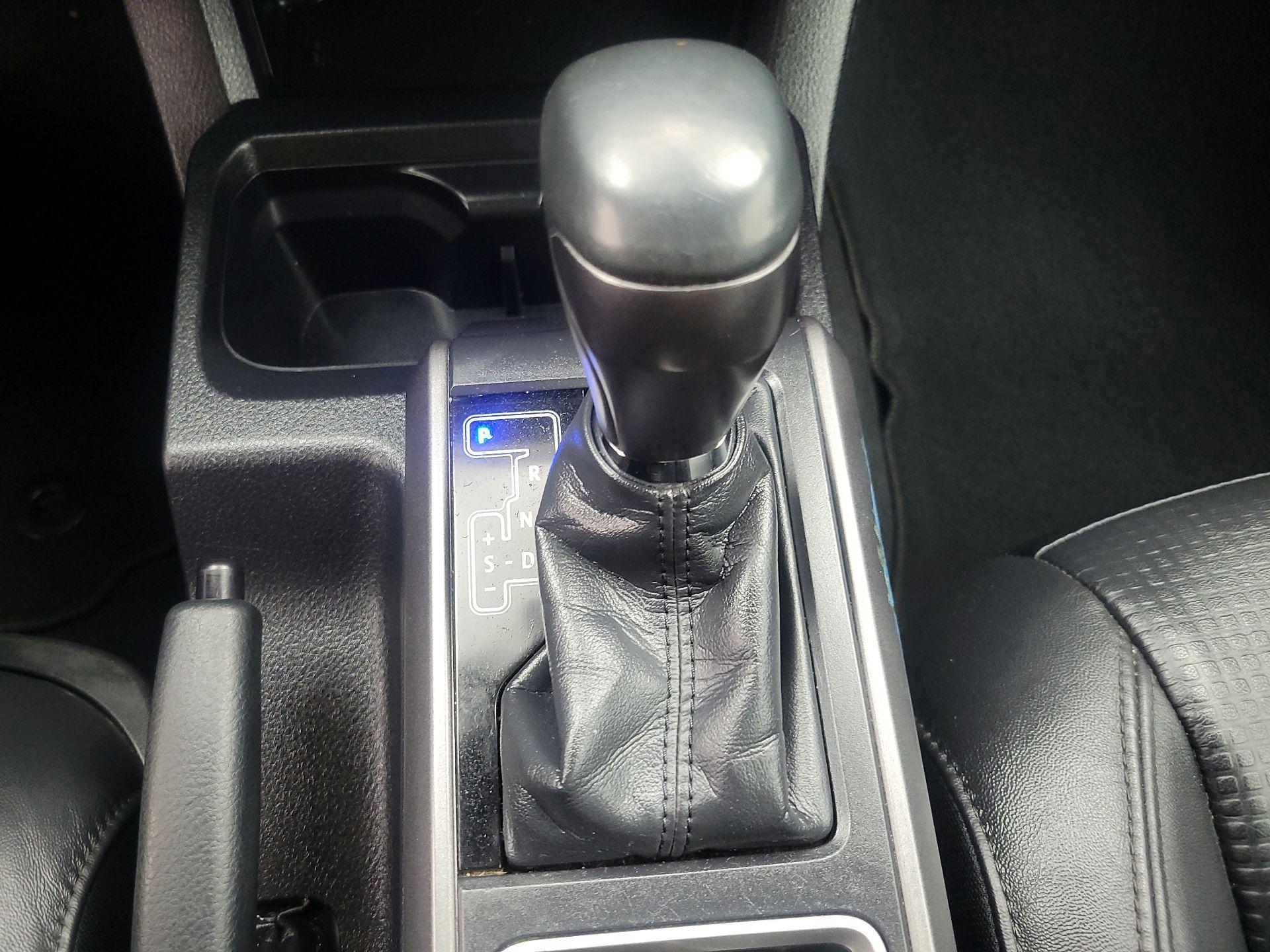 Thumbnail: 2022 Toyota Tacoma - 18