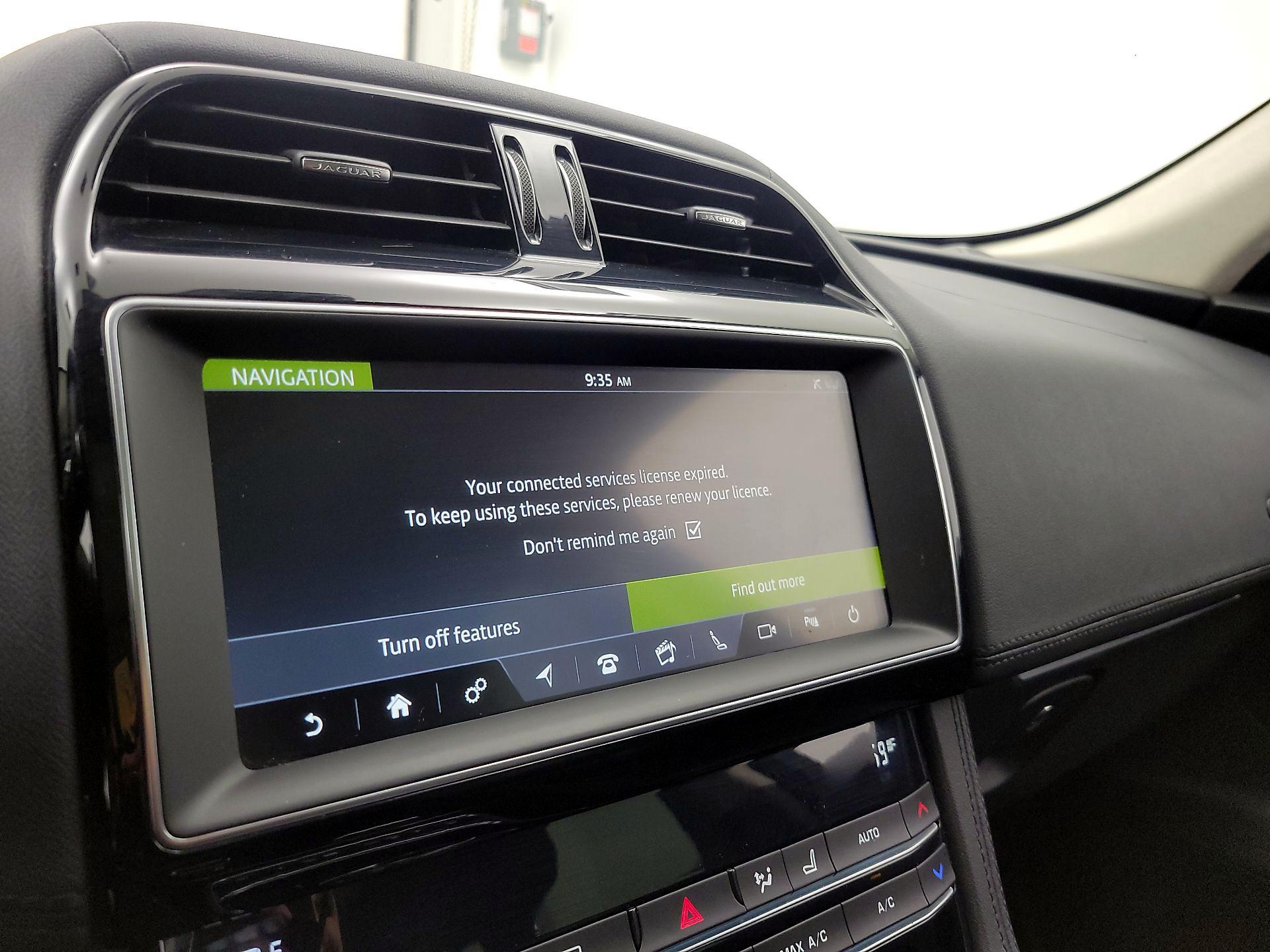 Thumbnail: 2020 Jaguar F-Pace - 14