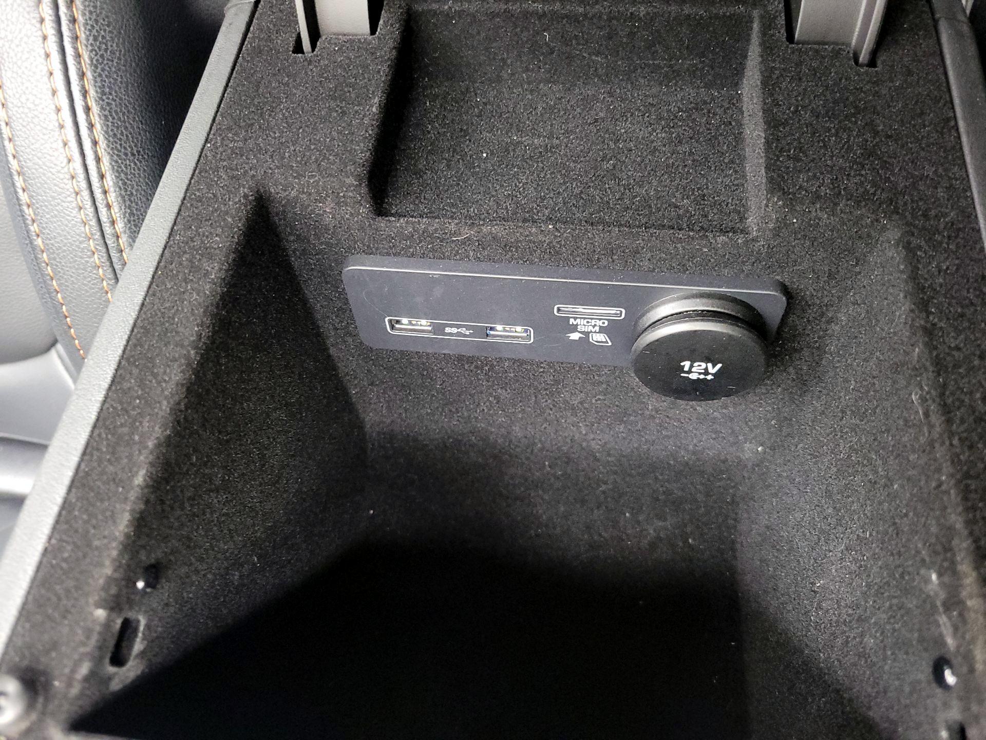 Thumbnail: 2020 Jaguar F-Pace - 19