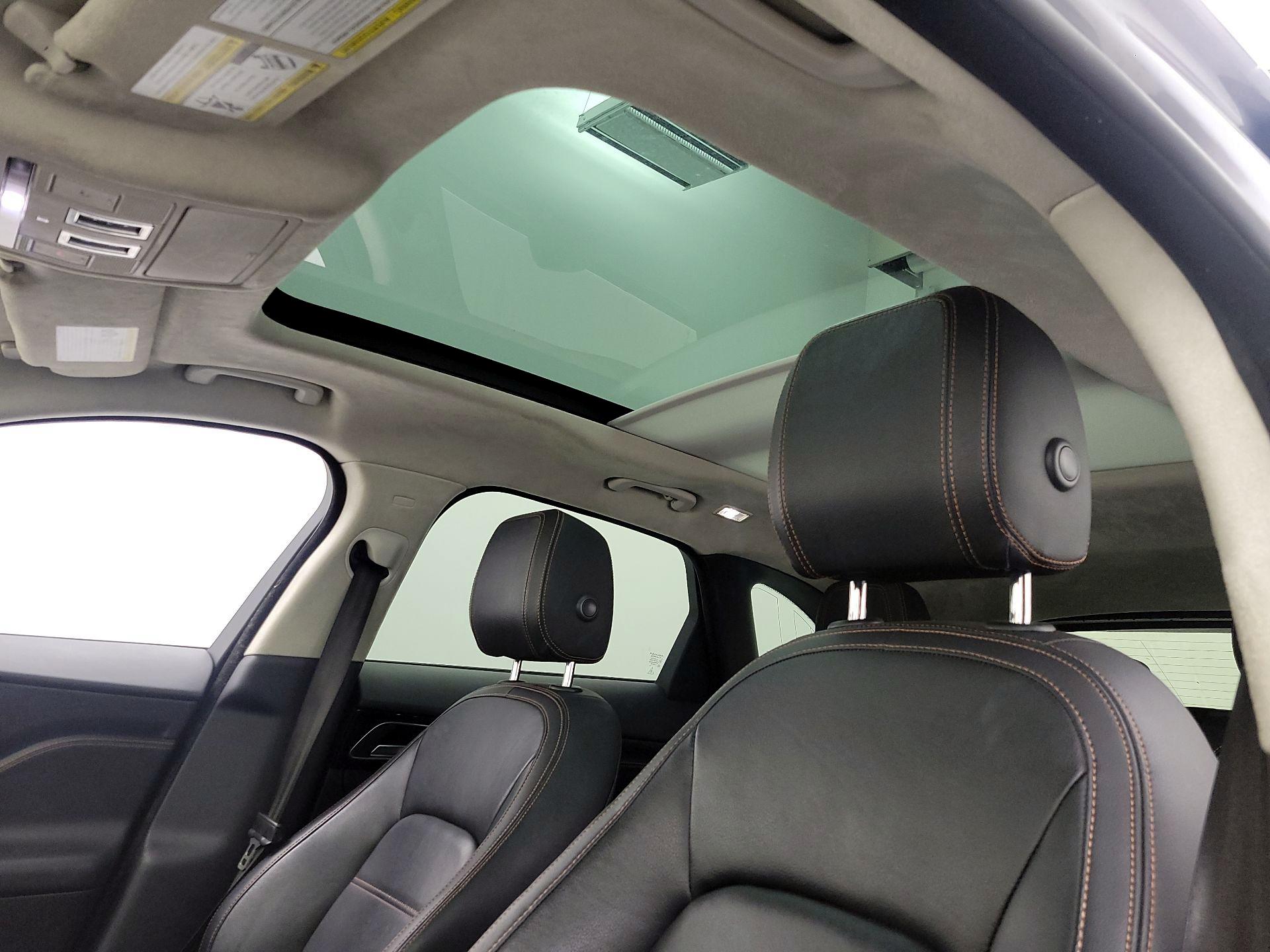 Thumbnail: 2020 Jaguar F-Pace - 20