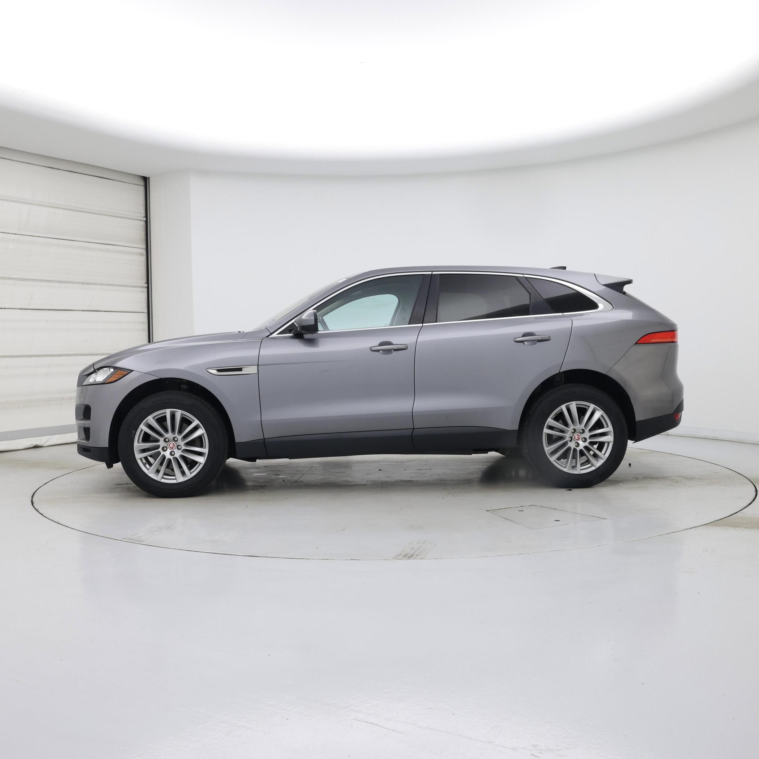 Thumbnail: 2020 Jaguar F-Pace - 3