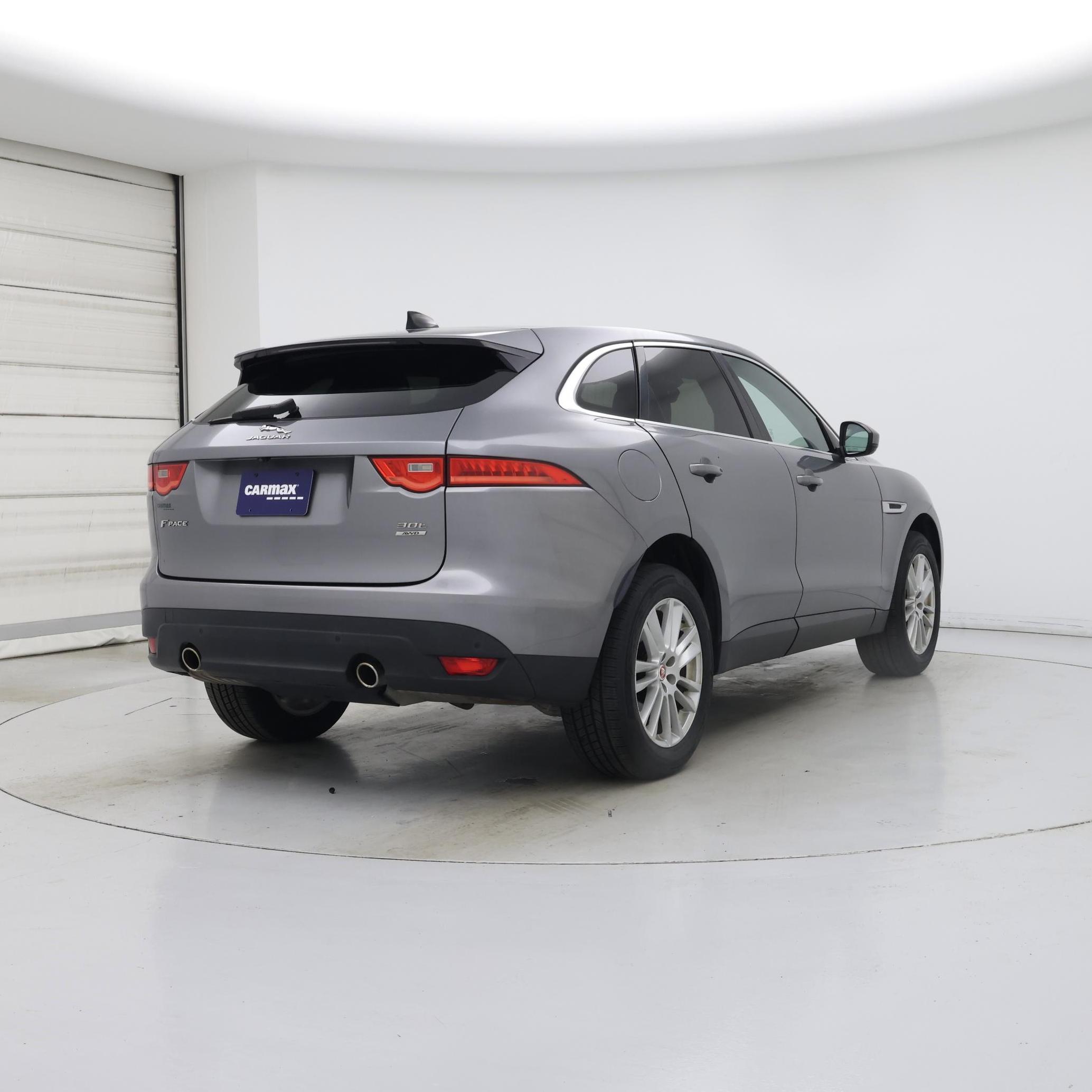 Thumbnail: 2020 Jaguar F-Pace - 8