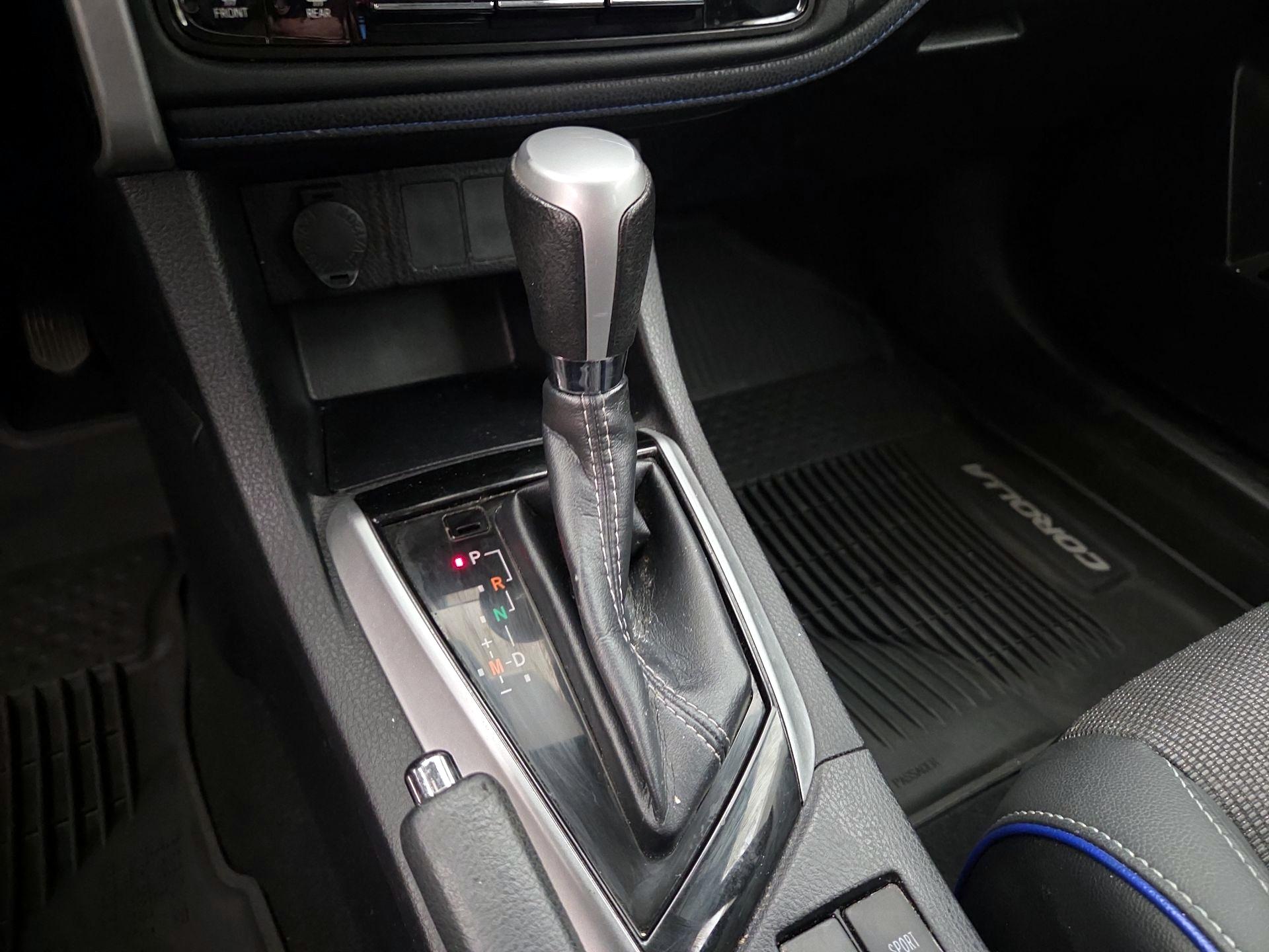 Thumbnail: 2019 Toyota Corolla - 17
