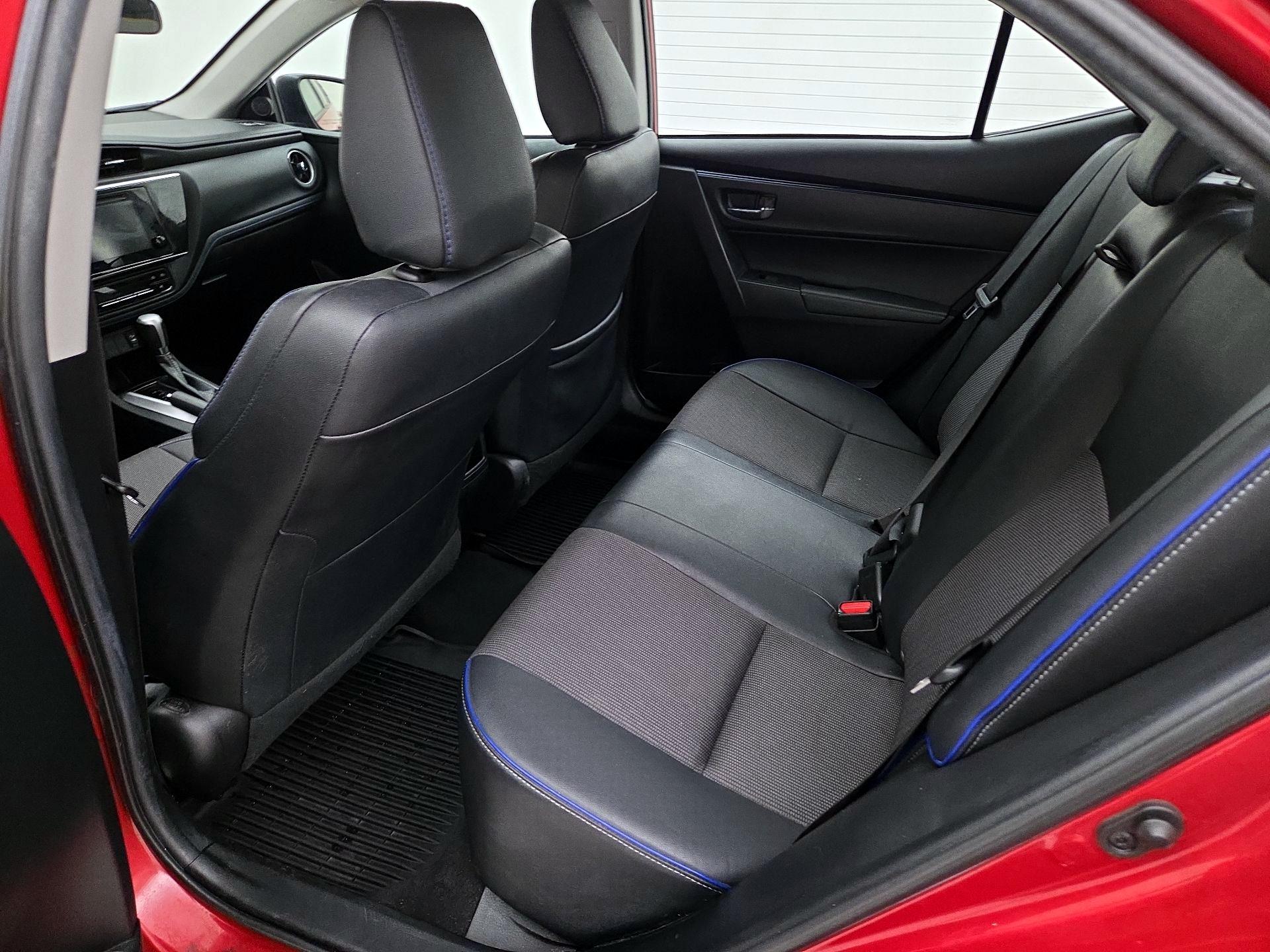 Thumbnail: 2019 Toyota Corolla - 18