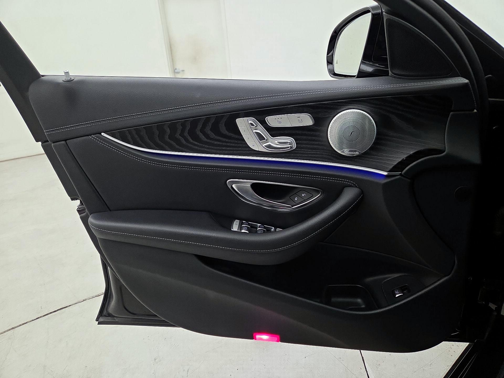 Thumbnail: 2019 Mercedes-Benz E-Class - 12