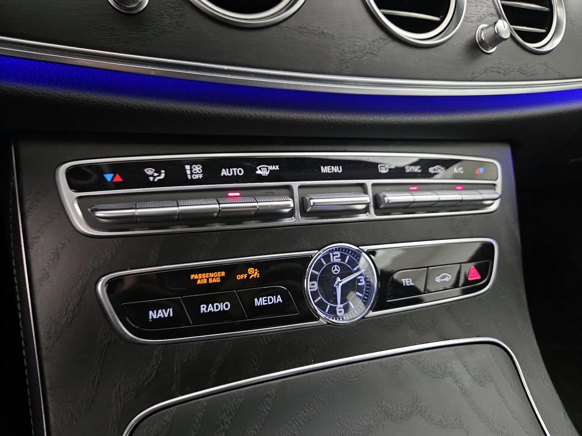 Thumbnail: 2019 Mercedes-Benz E-Class - 16