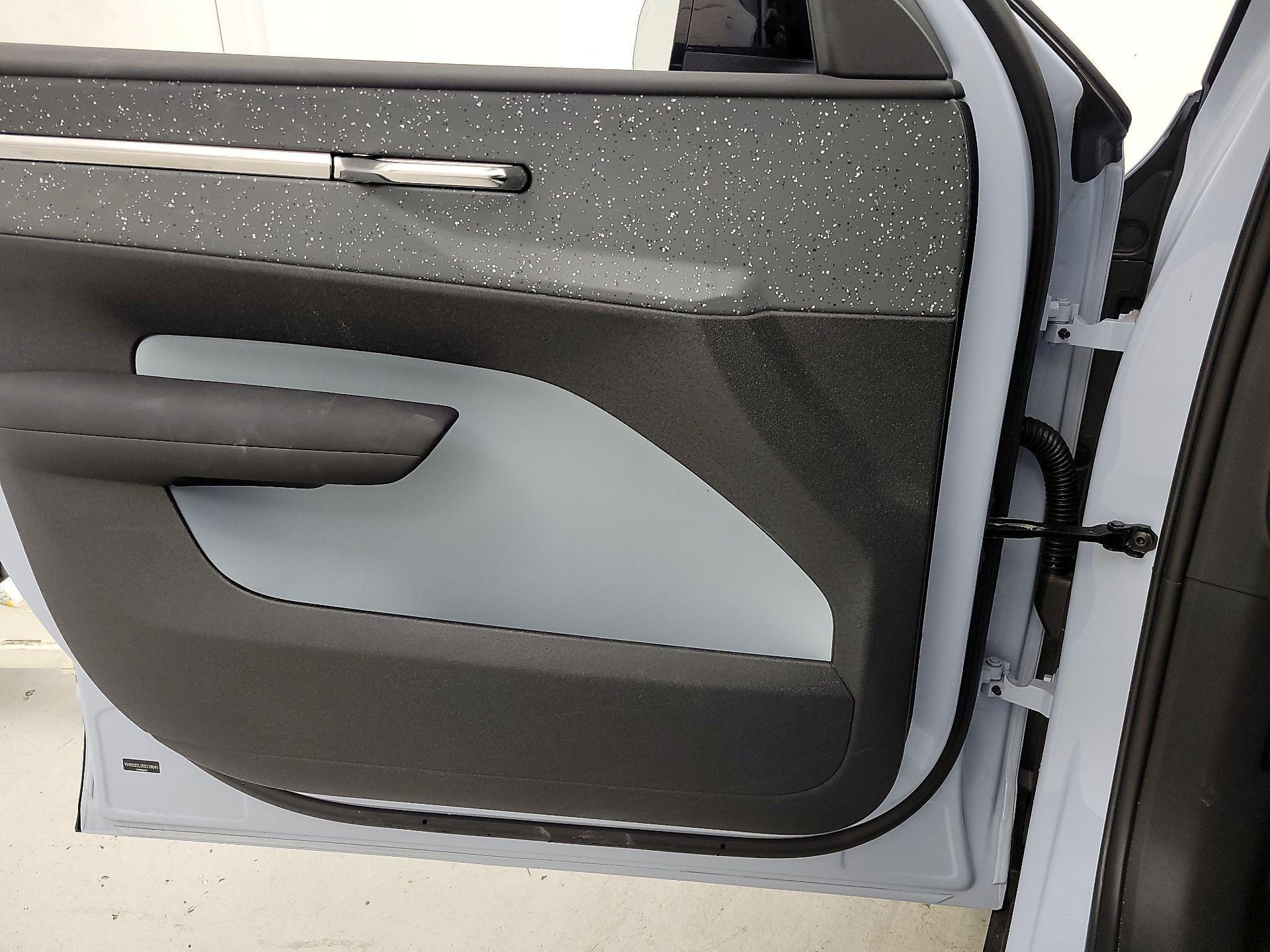 Thumbnail: 2025 Volvo EX30 - 12