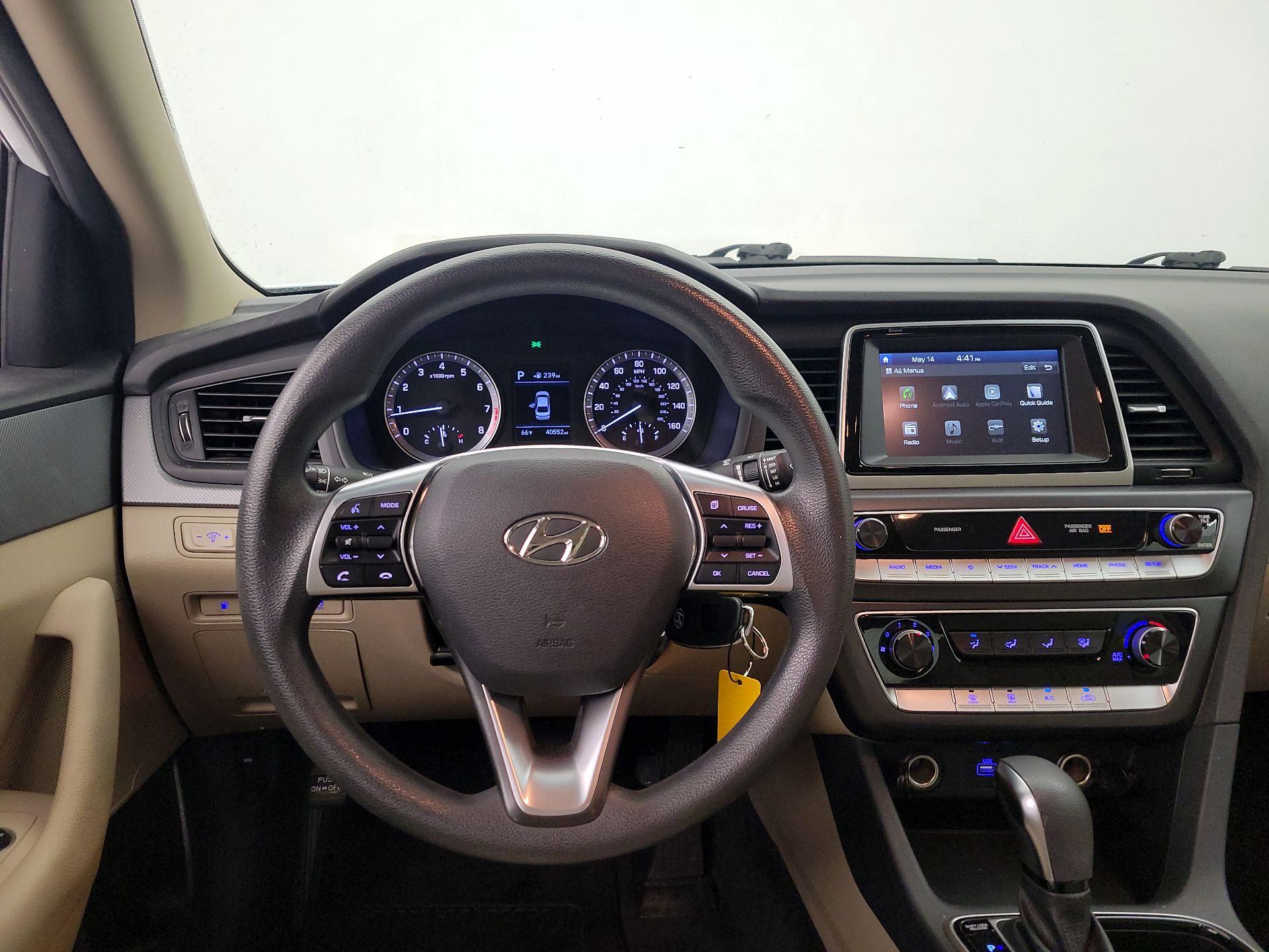 Thumbnail: 2018 Hyundai Sonata - 10