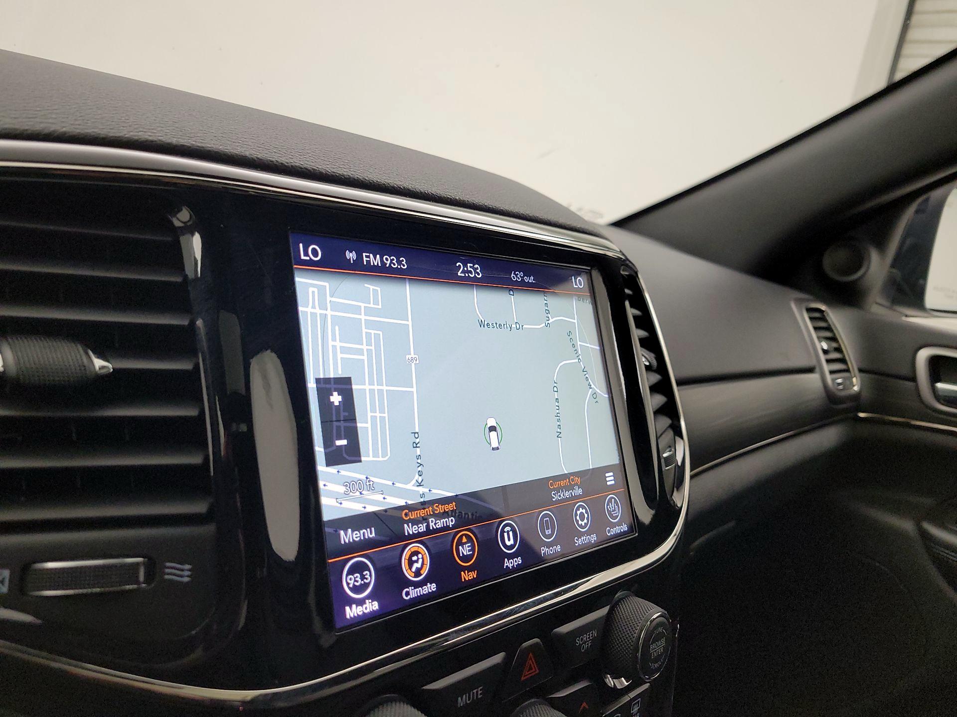 Thumbnail: 2020 Jeep Grand Cherokee - 14