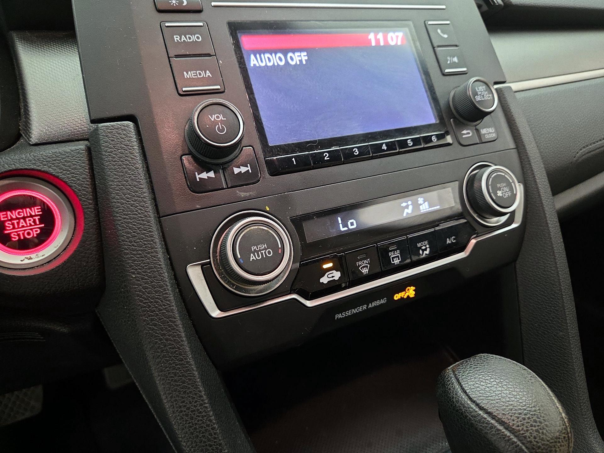 Thumbnail: 2016 Honda Civic - 15