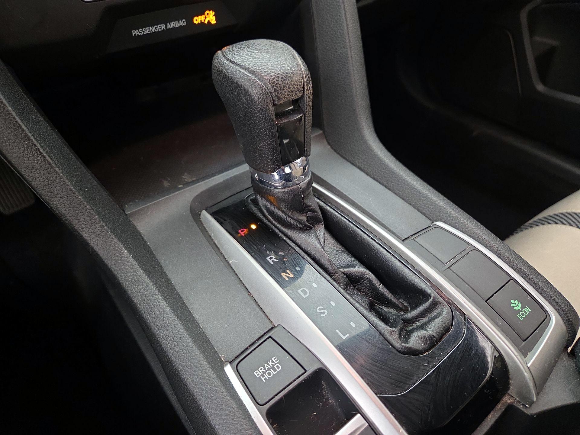 Thumbnail: 2016 Honda Civic - 16