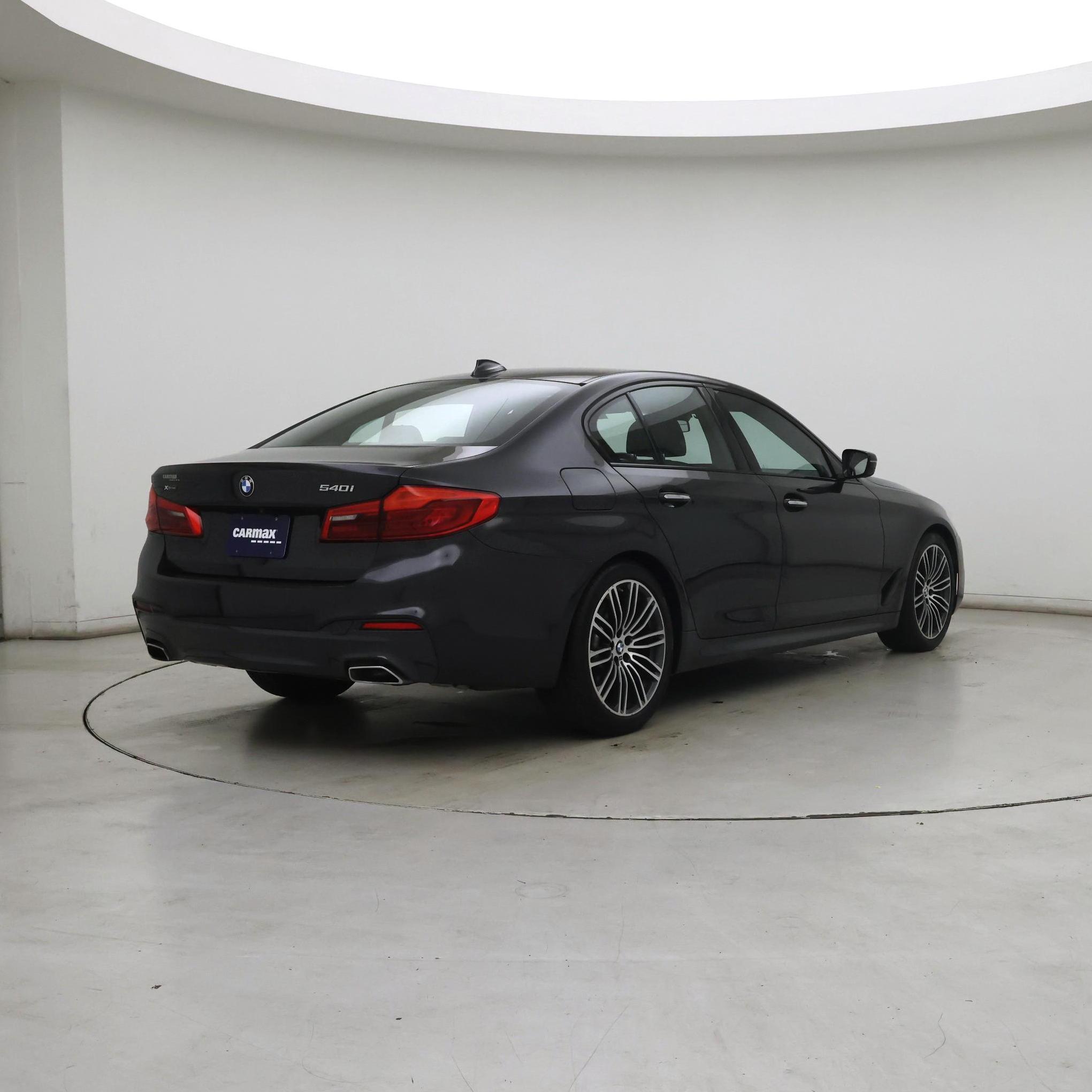 Thumbnail: 2018 BMW 5 Series - 8