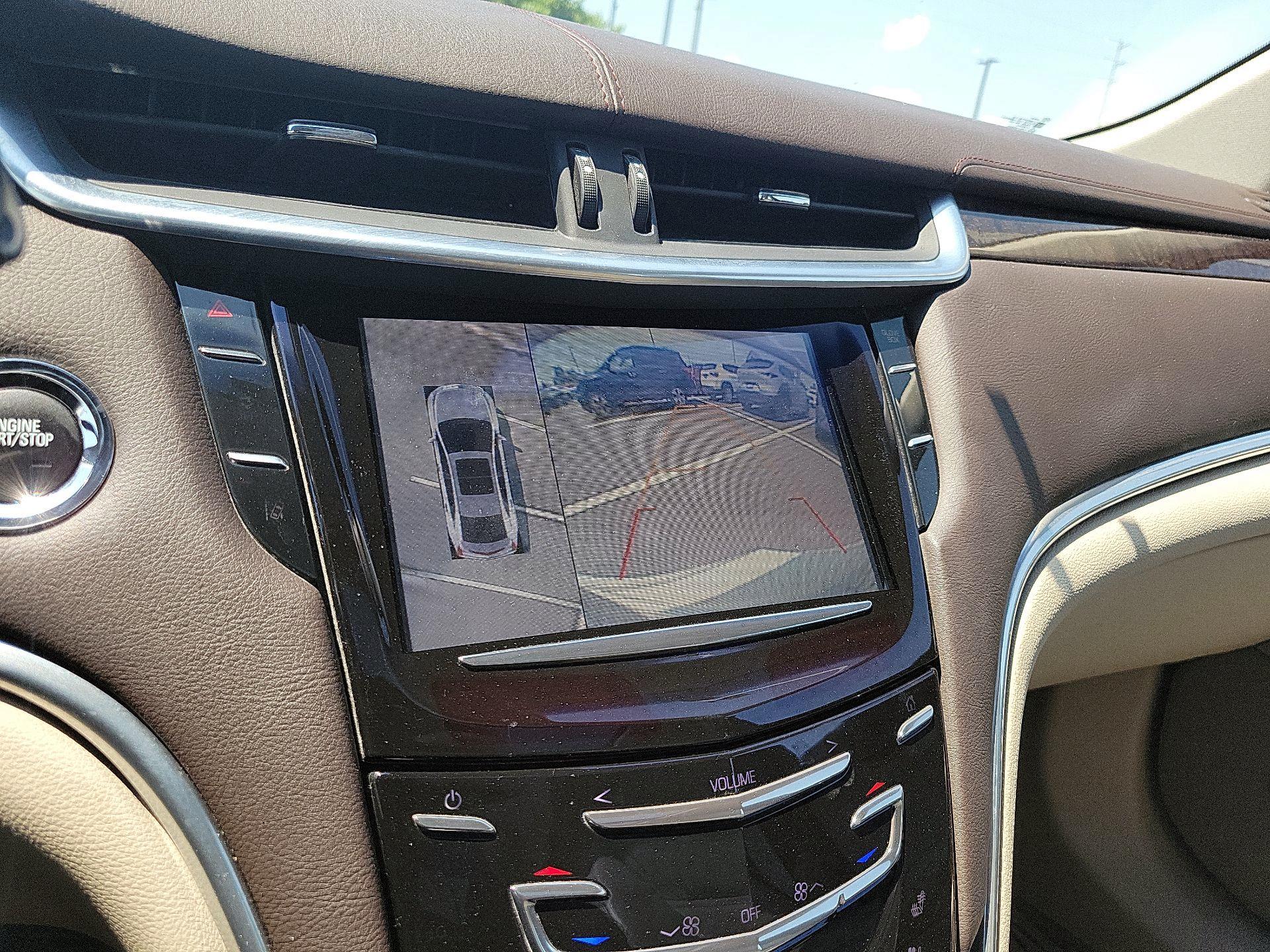 Thumbnail: 2016 Cadillac XTS - 13