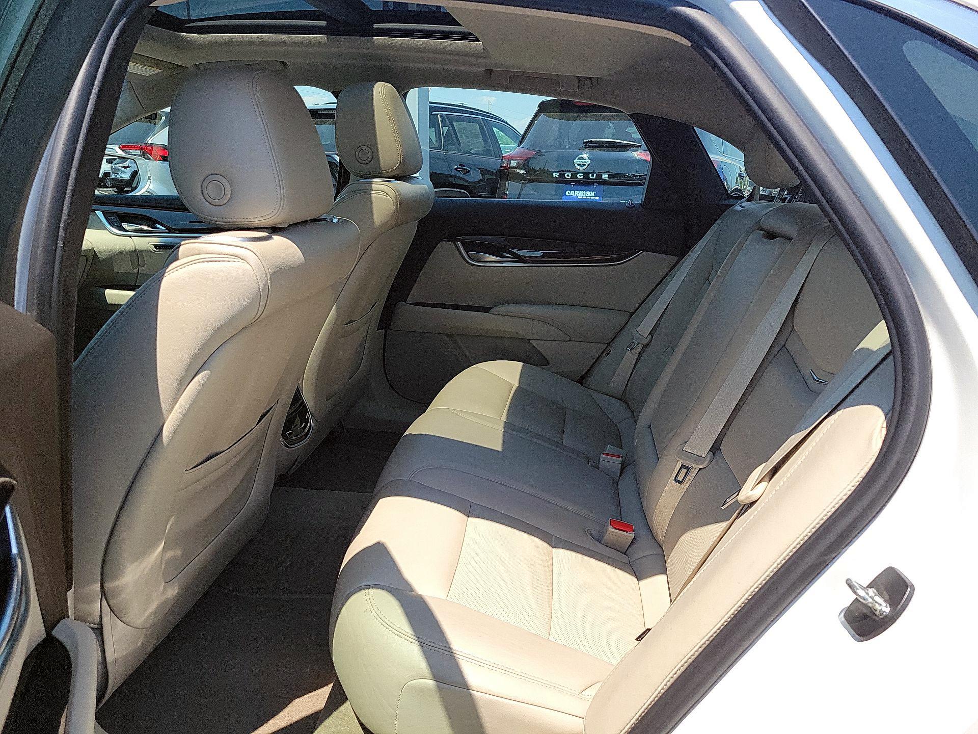Thumbnail: 2016 Cadillac XTS - 18