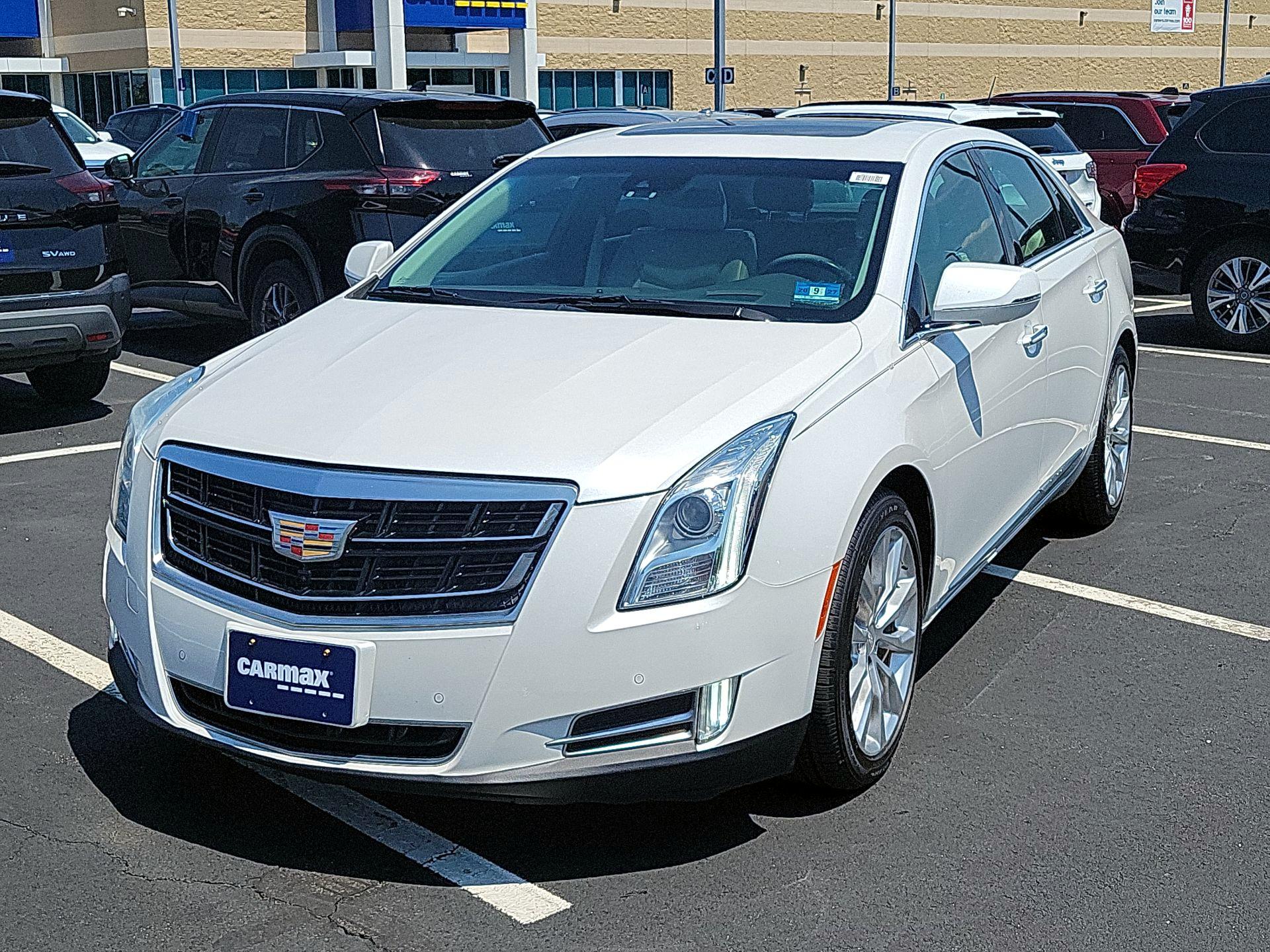 Thumbnail: 2016 Cadillac XTS - 3