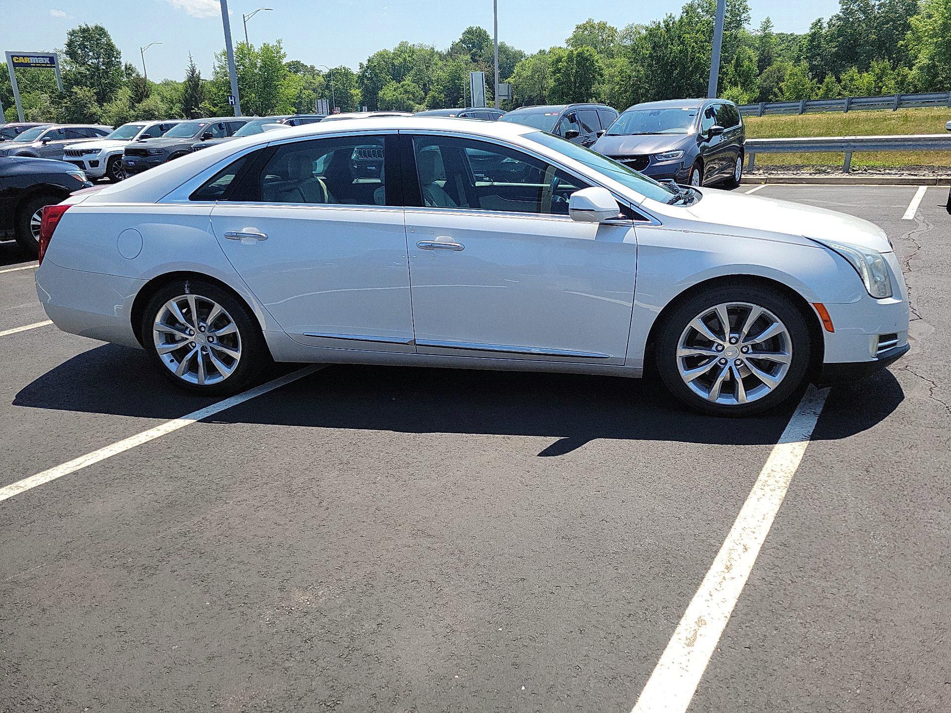 Thumbnail: 2016 Cadillac XTS - 4
