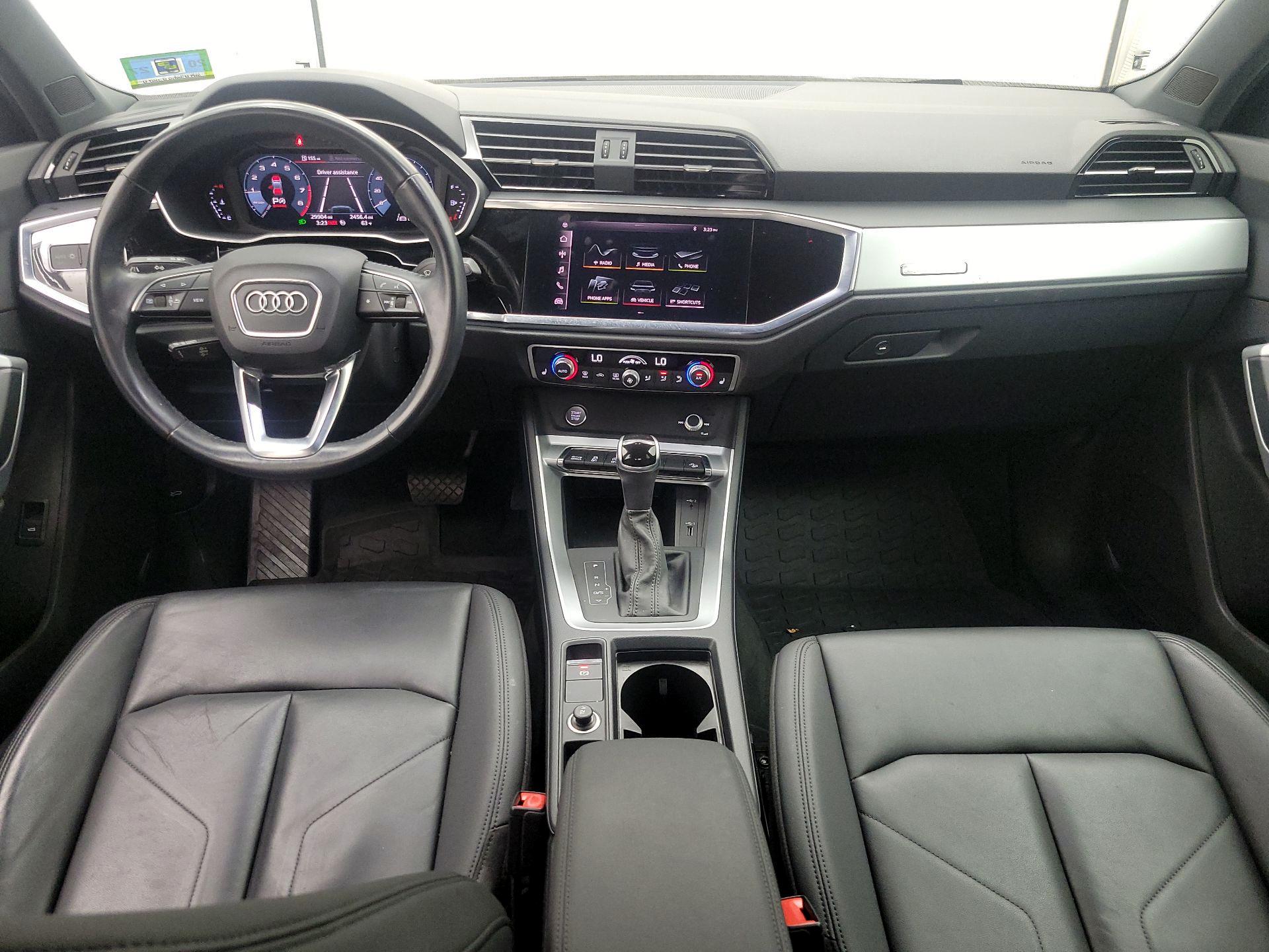 Thumbnail: 2020 Audi Q3 - 9