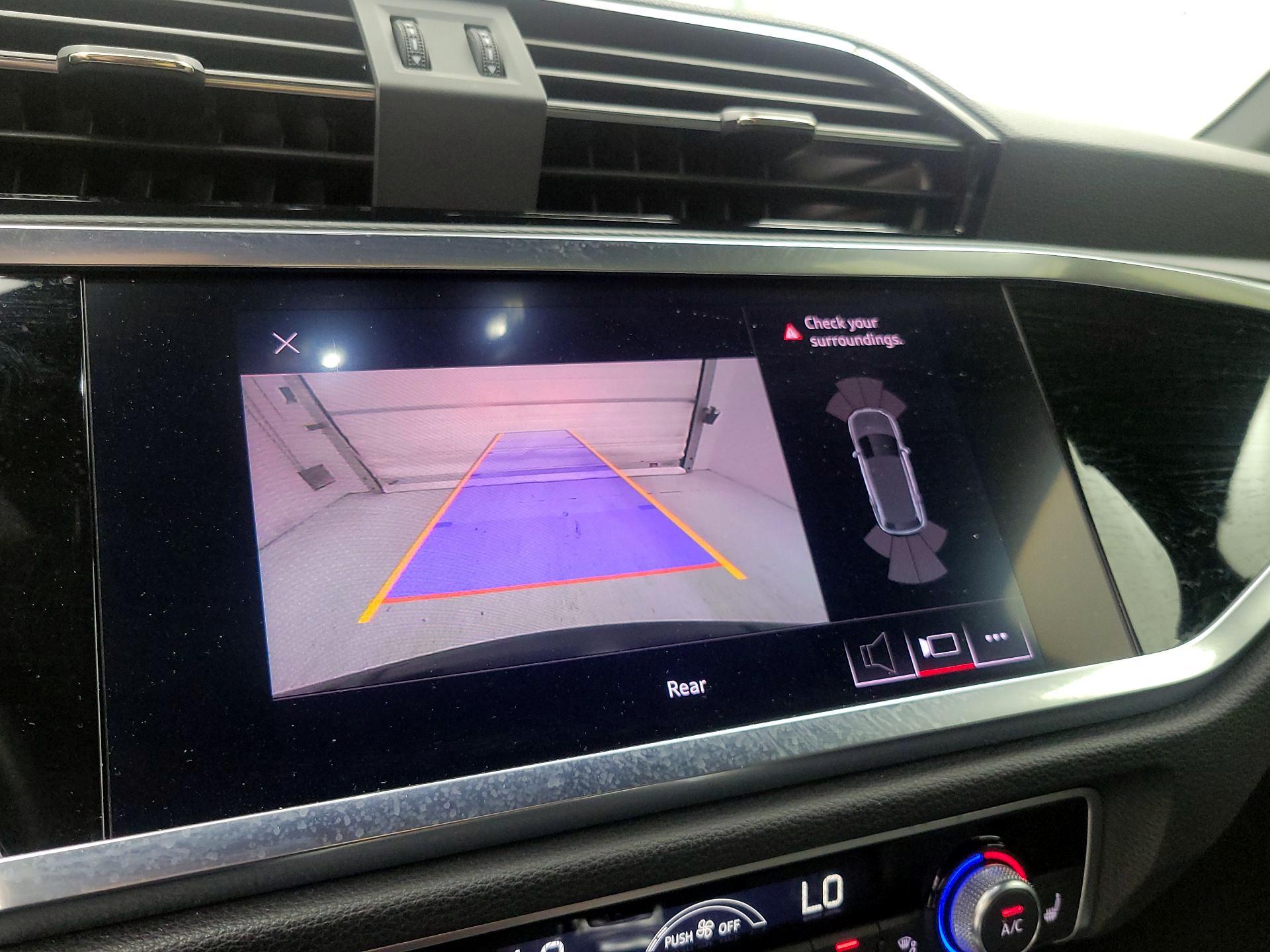 Thumbnail: 2020 Audi Q3 - 13