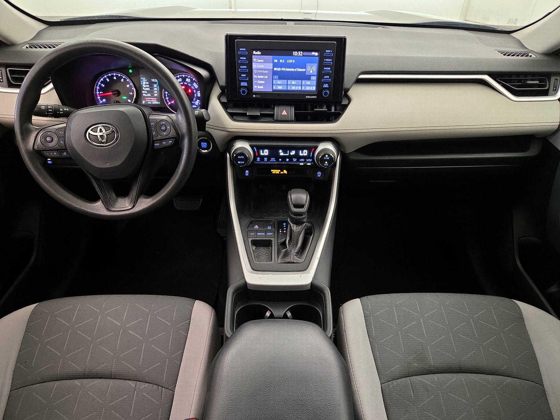 Thumbnail: 2020 Toyota RAV4 - 9