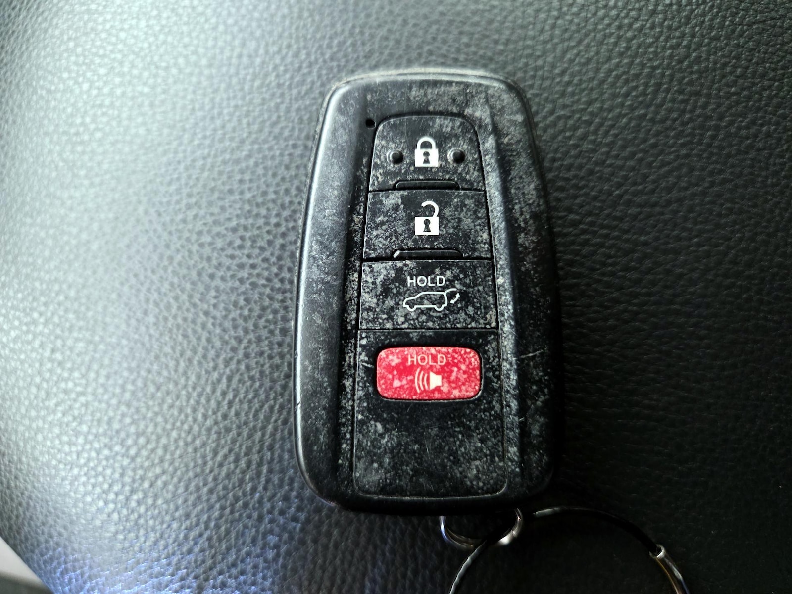 2020 Toyota RAV4 XLE - Photo 23