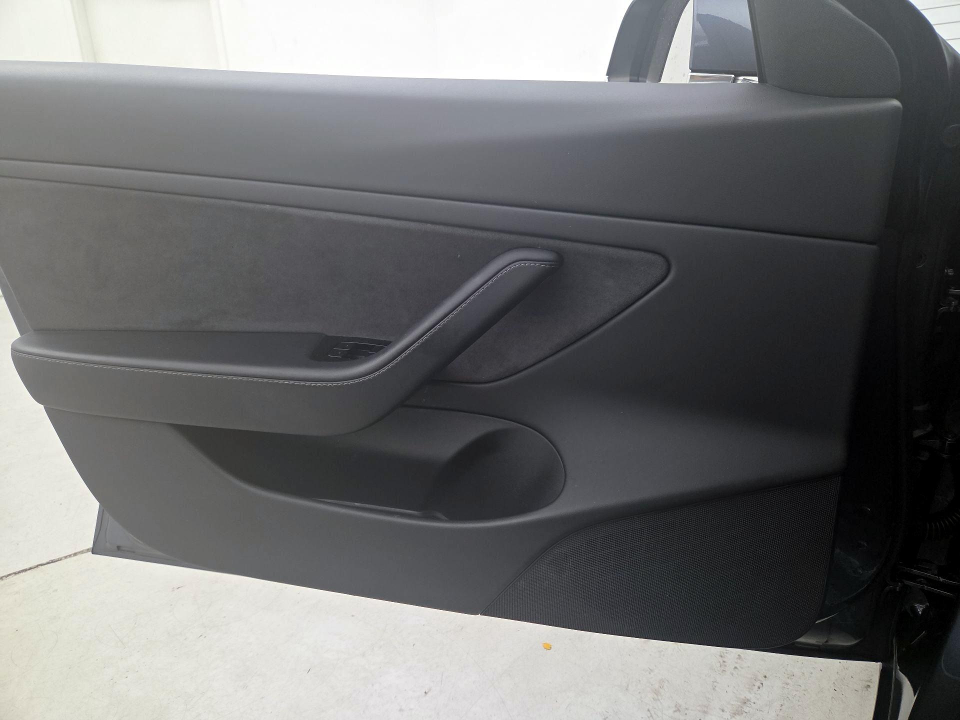 Thumbnail: 2020 Tesla Model 3 - 12