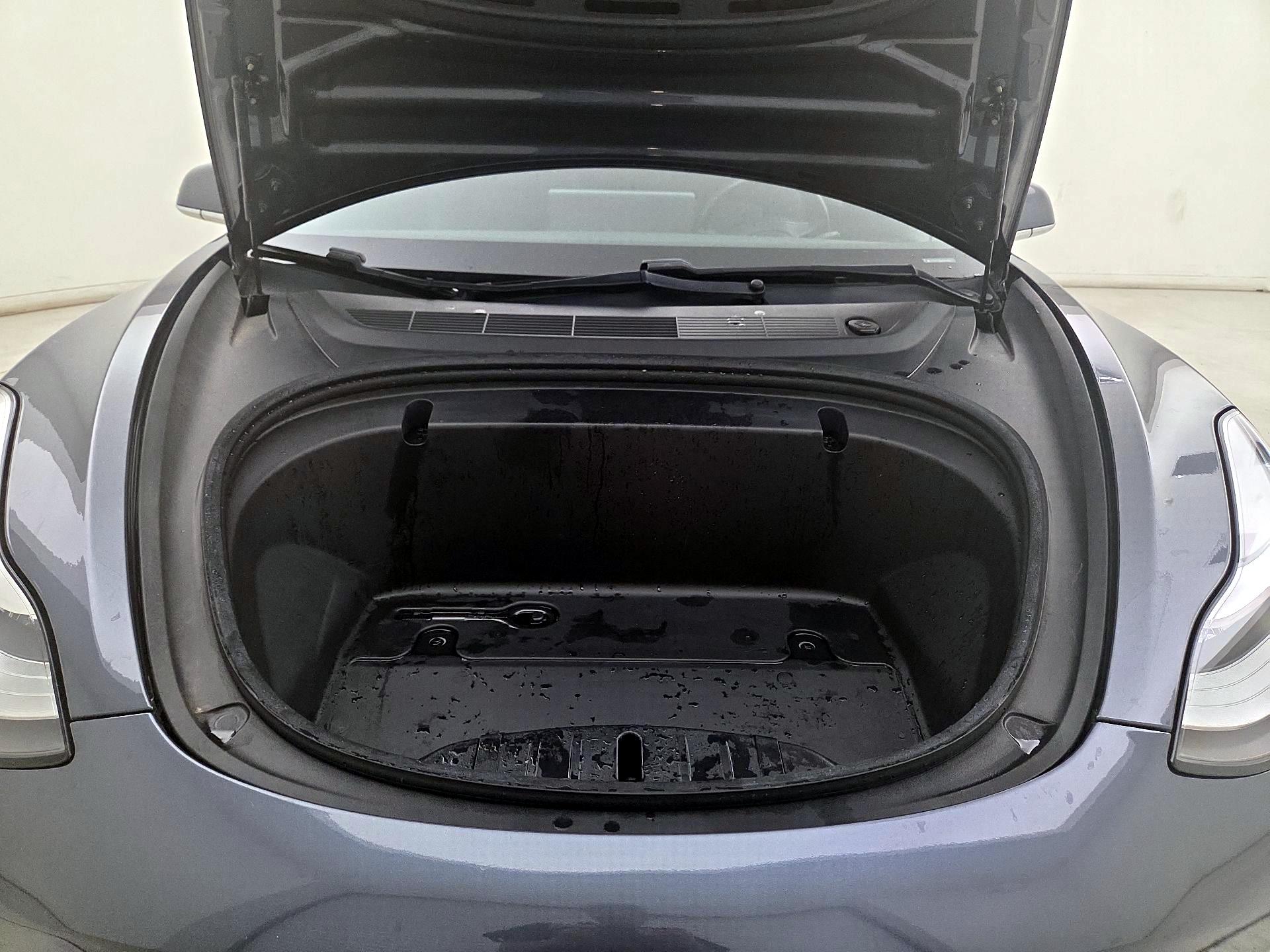 Thumbnail: 2020 Tesla Model 3 - 19