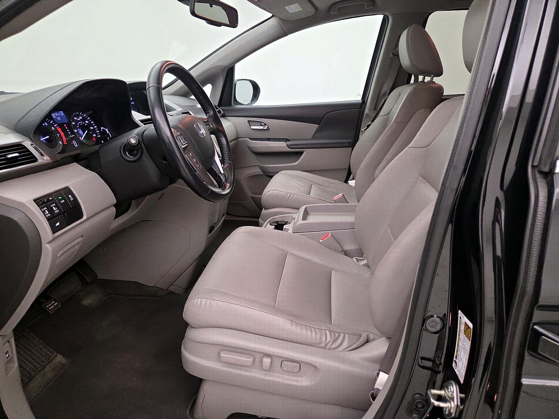 Thumbnail: 2015 Honda Odyssey - 11