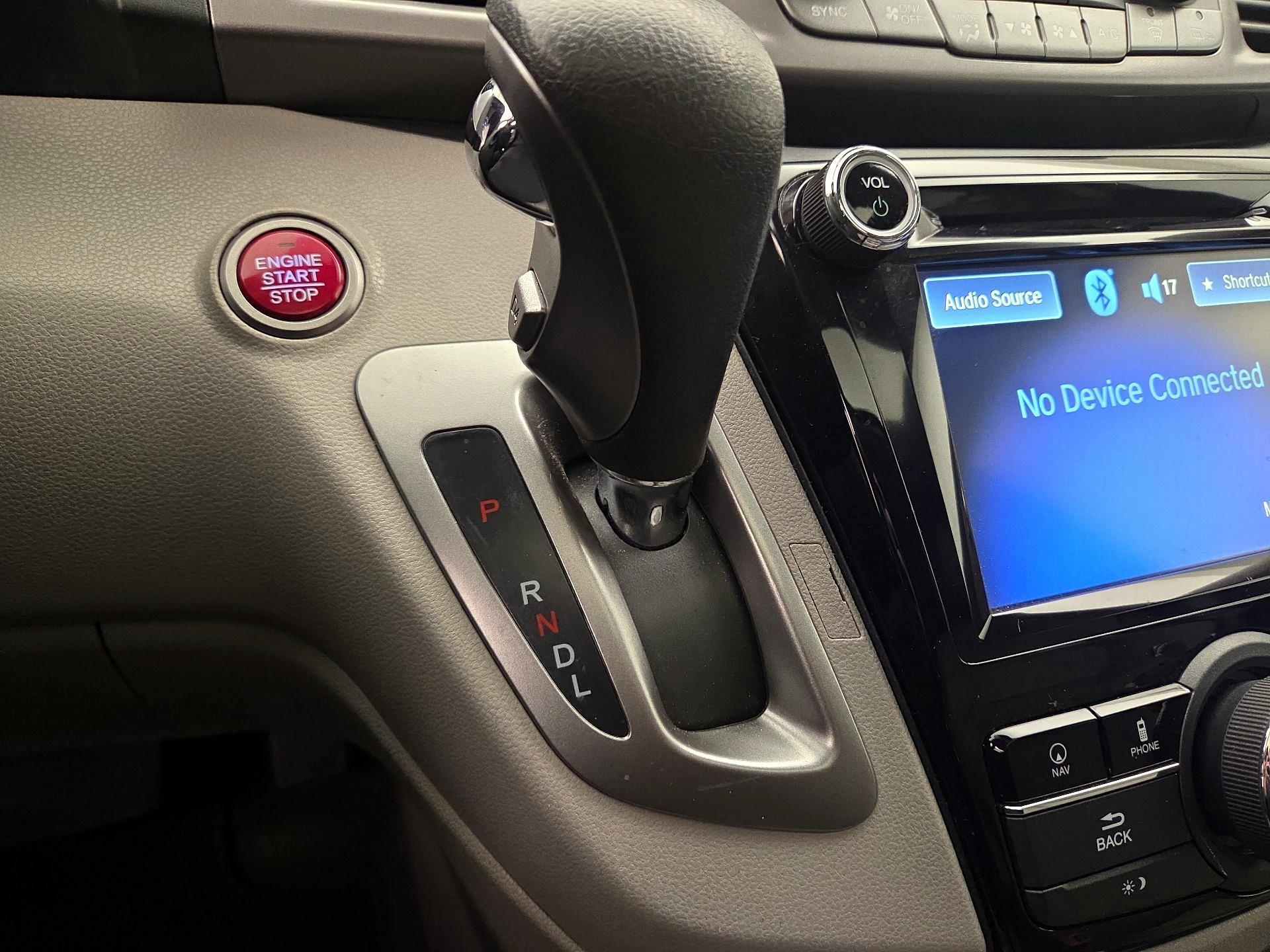 Thumbnail: 2015 Honda Odyssey - 18