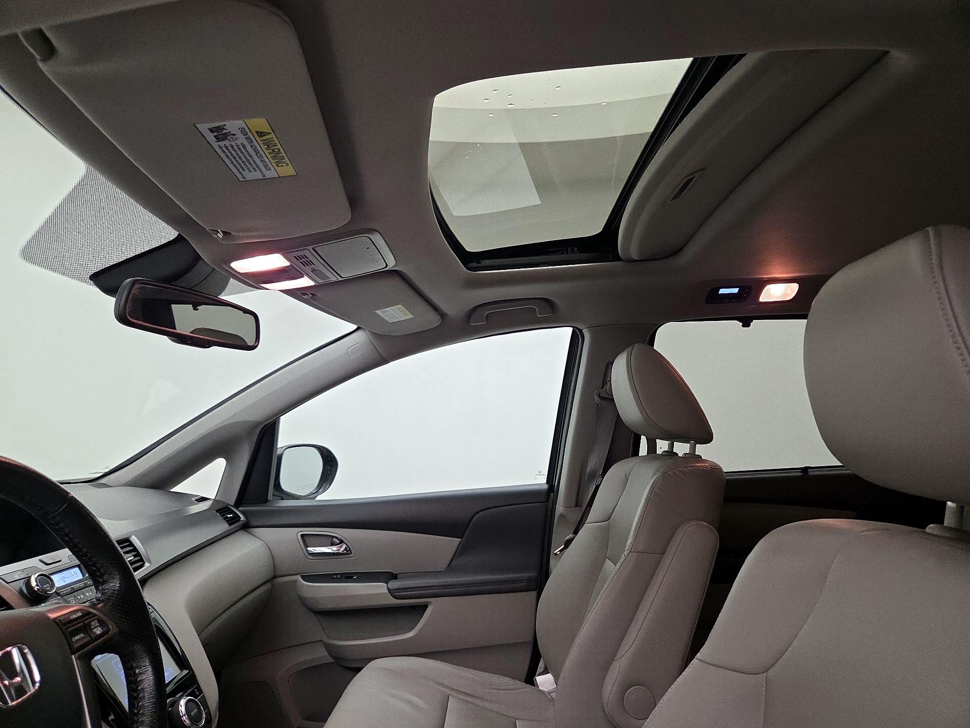 Thumbnail: 2015 Honda Odyssey - 20