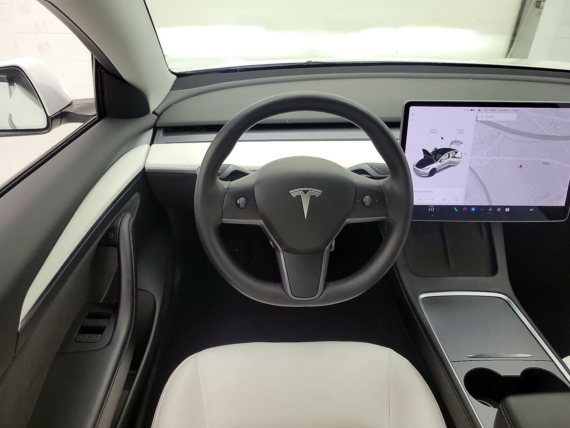 Thumbnail: 2022 Tesla Model 3 - 10