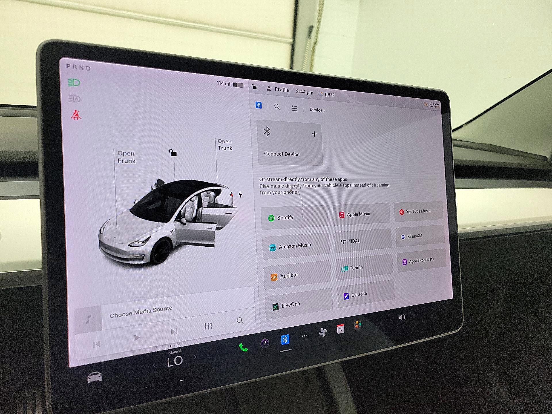 Thumbnail: 2022 Tesla Model 3 - 15