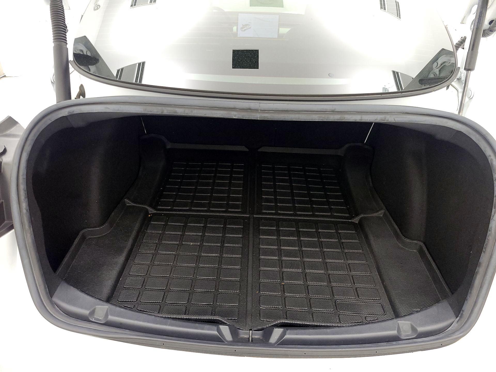 Thumbnail: 2022 Tesla Model 3 - 20